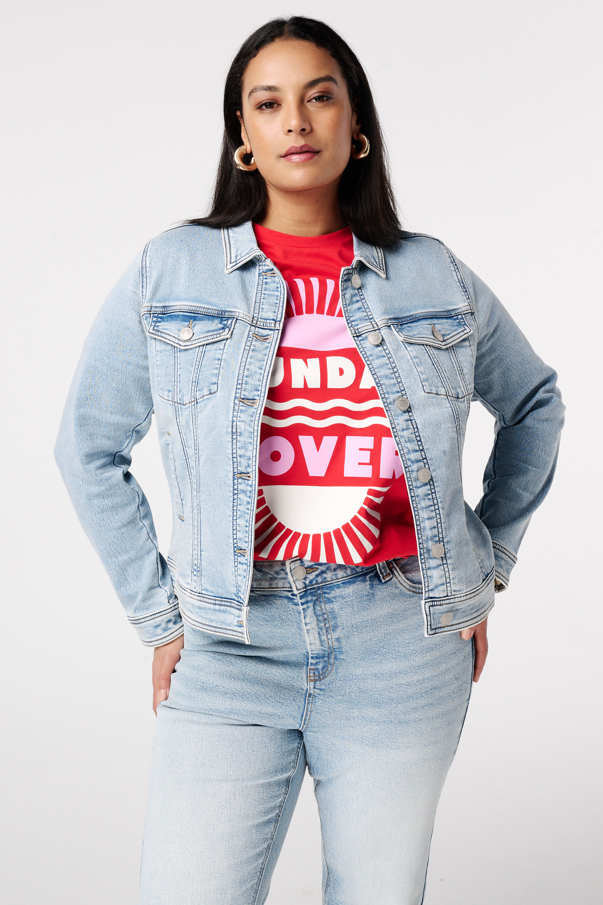 Nietenjacke mit Knopfverschluss