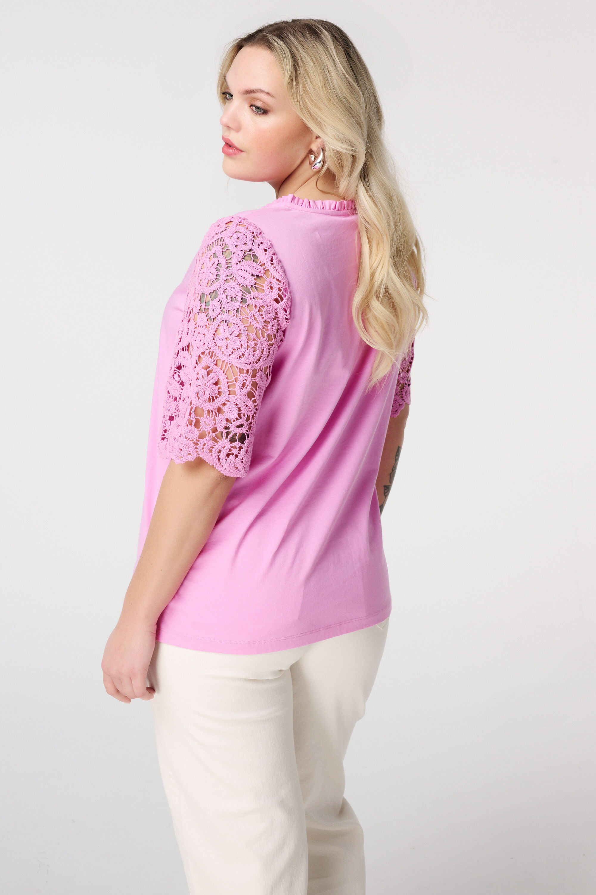 Oberteil mit geh&auml;kelten &Auml;rmeln image number 3