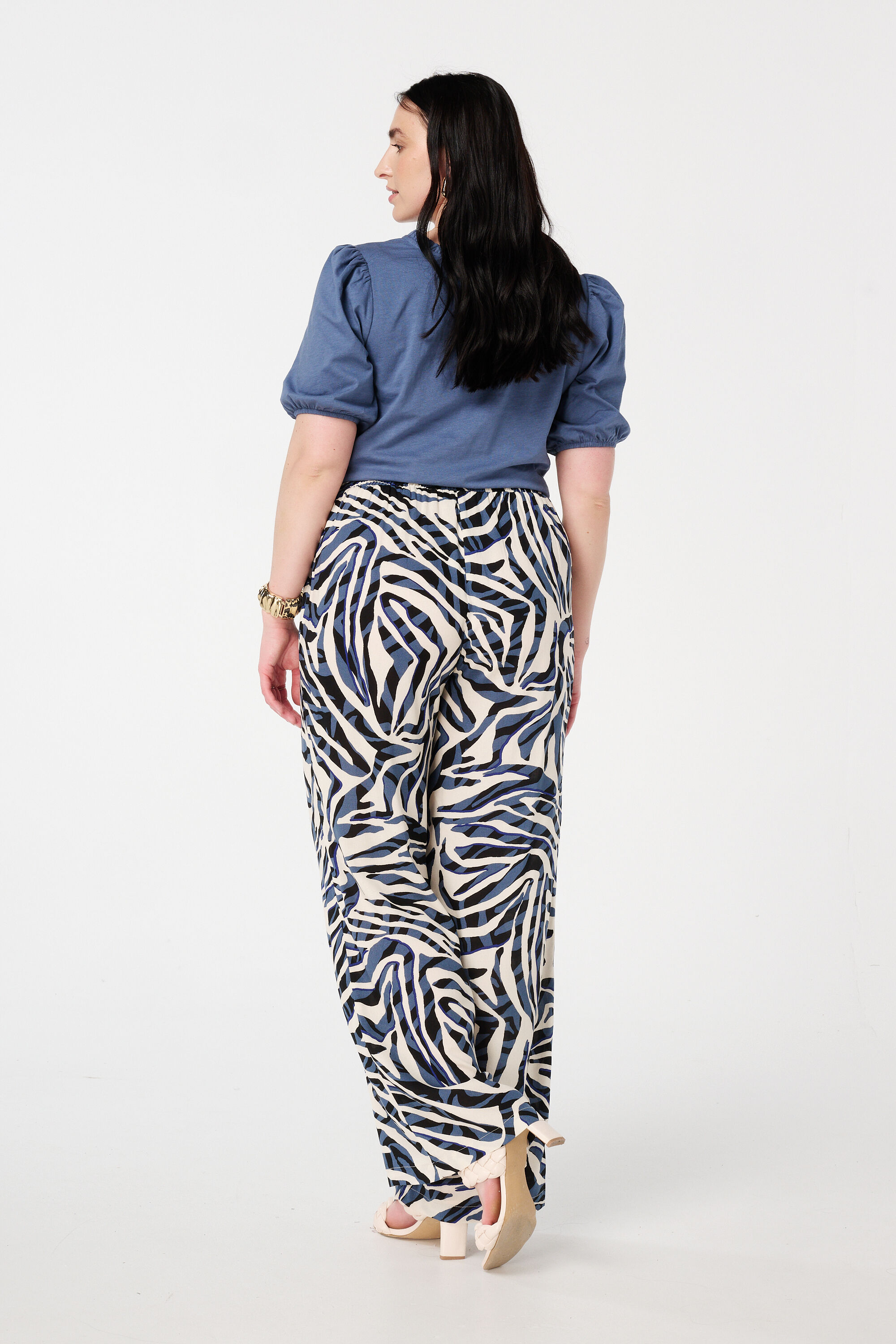 Luftige Hose mit Print  image number 3