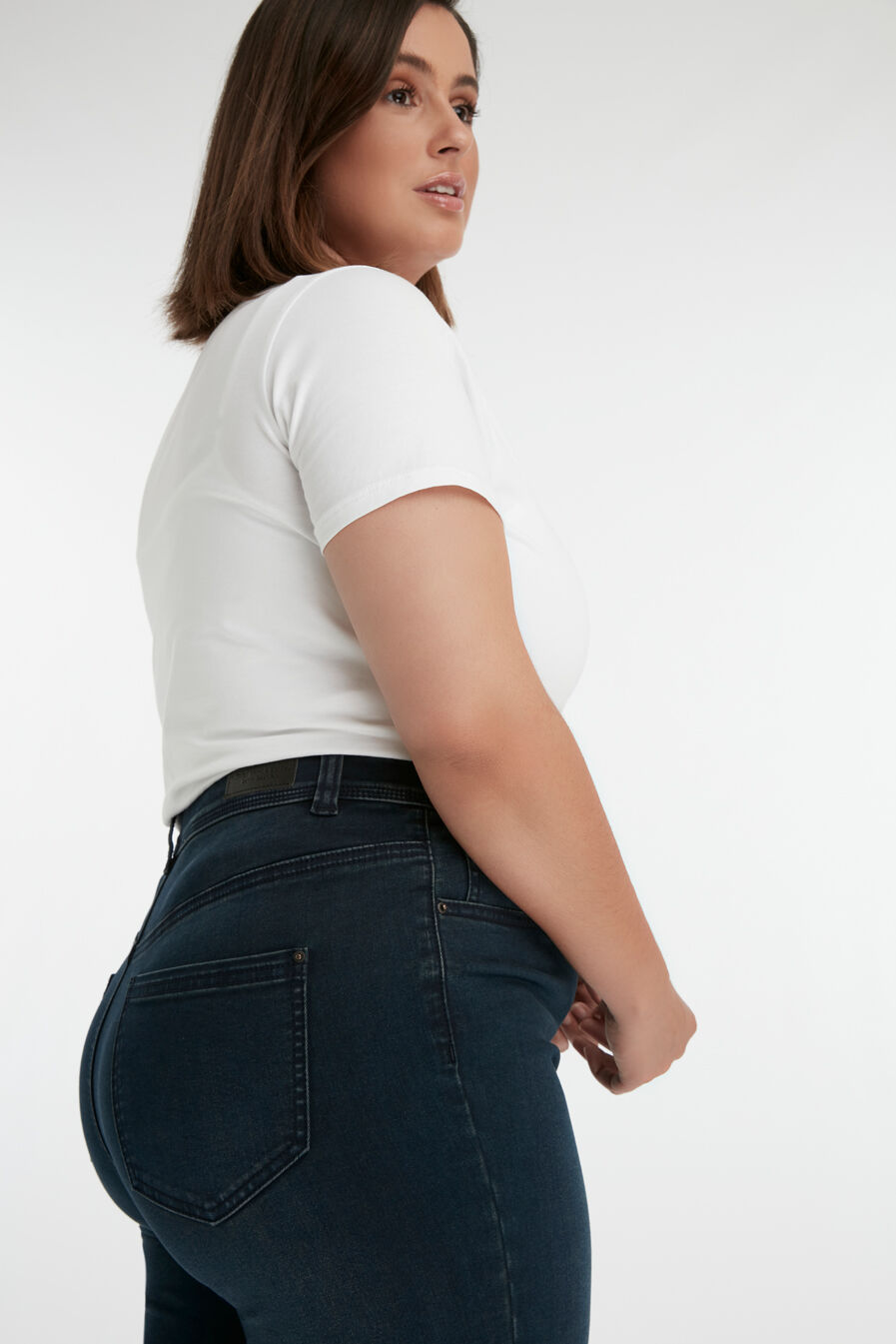 Skinny-Leg-Jeans CHERRY mit hohem Bund image number 3