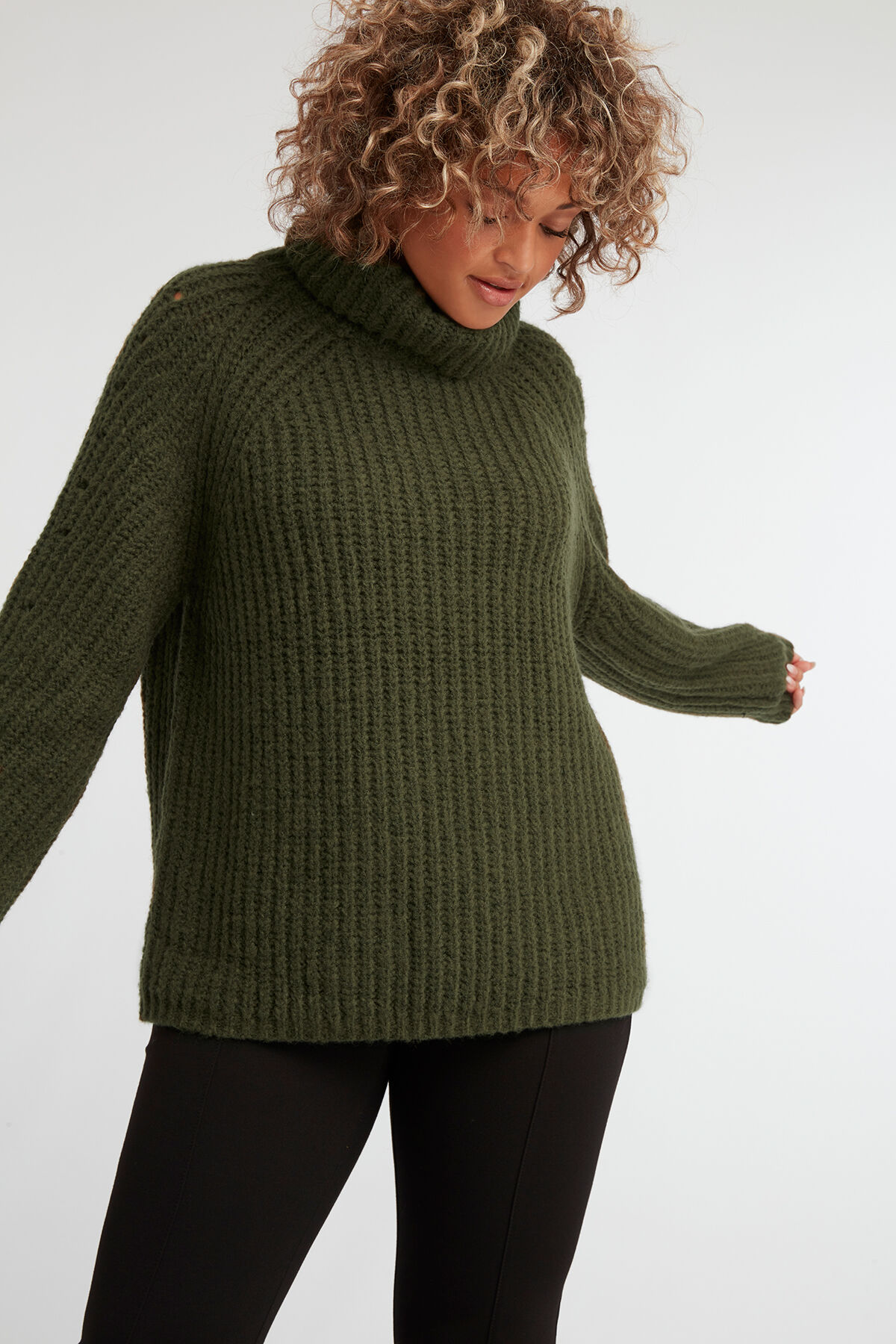 Dicker Strickpulli mit Rollkragen image number 3