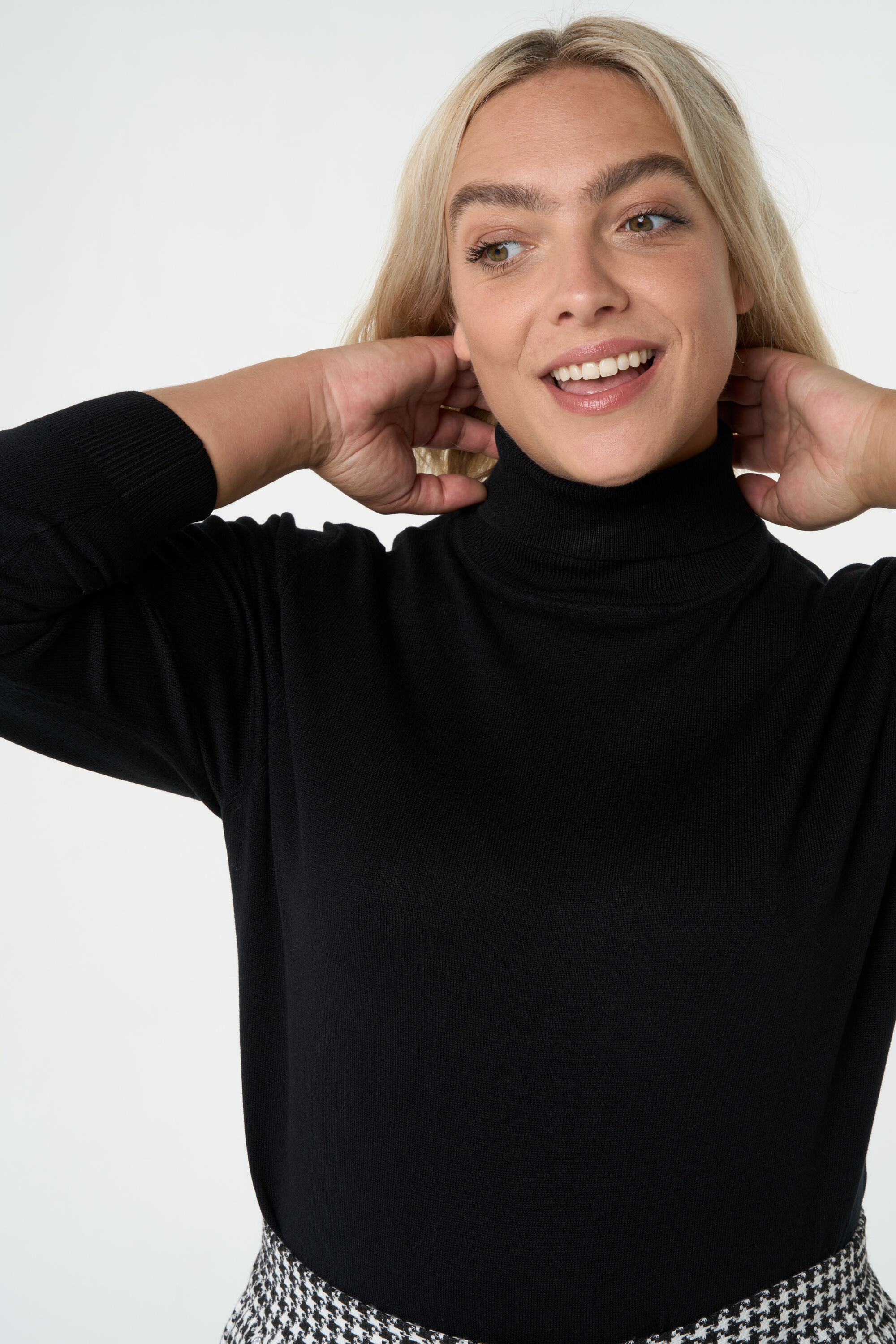 Feinstrickpullover mit Rollkragen image number 5