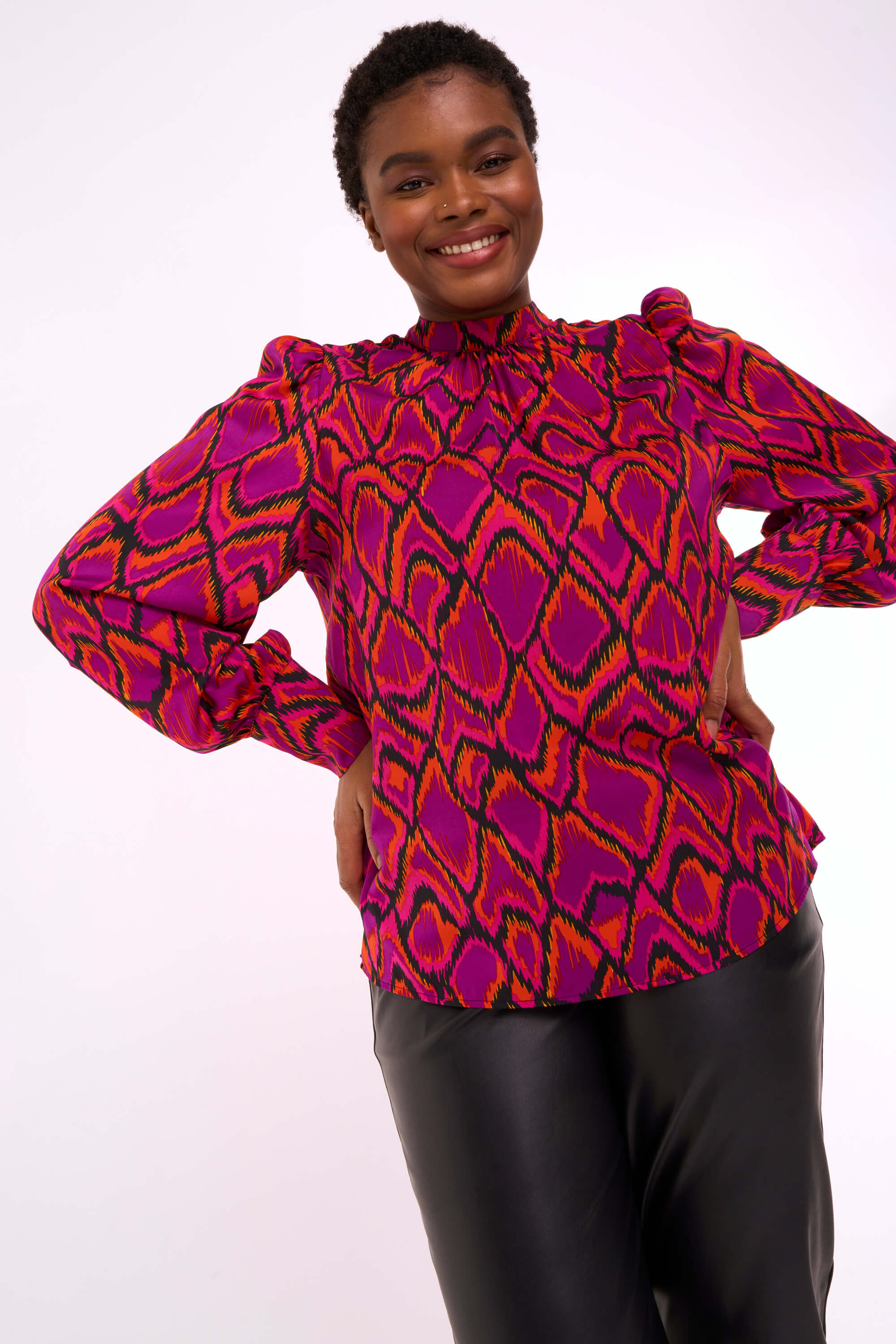 Satinbluse  image number 6