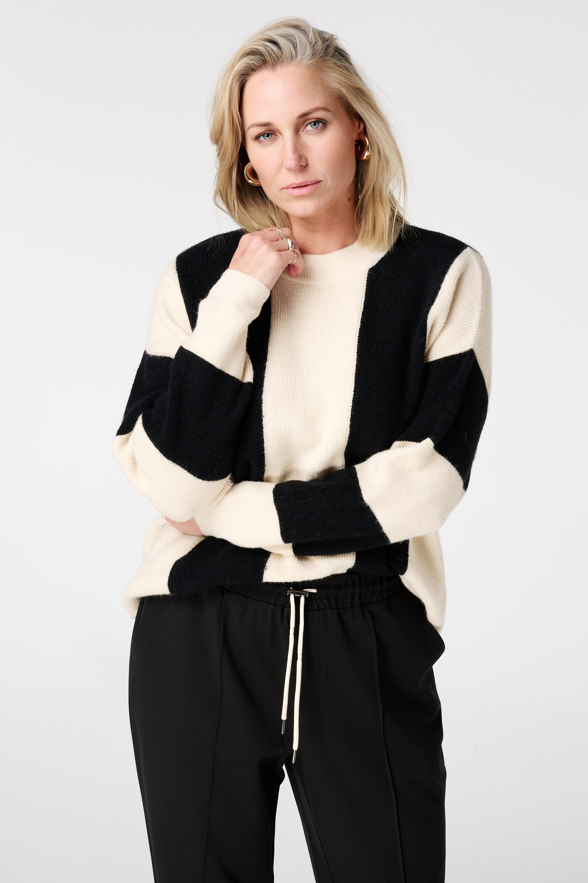 Pullover mit Kontraststreifen