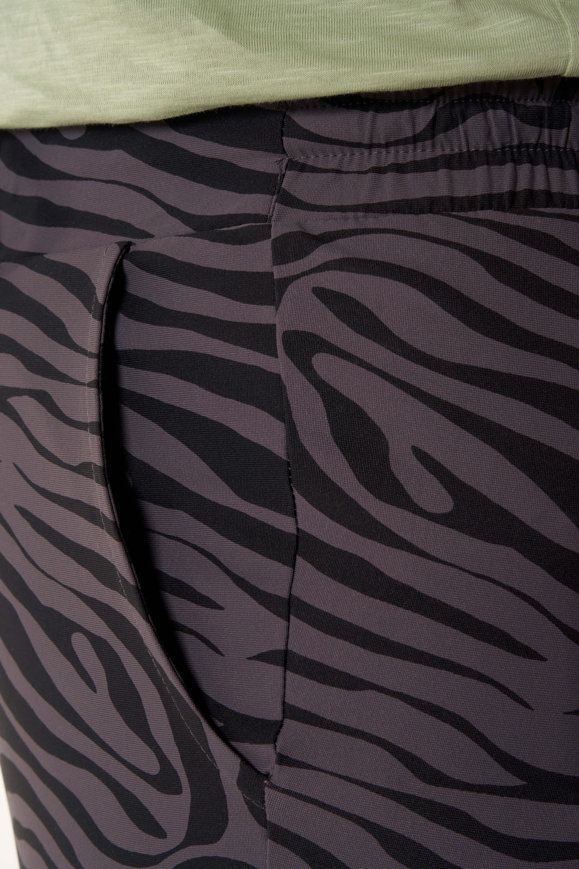 Hose mit Reisequalit&auml;t image number 4