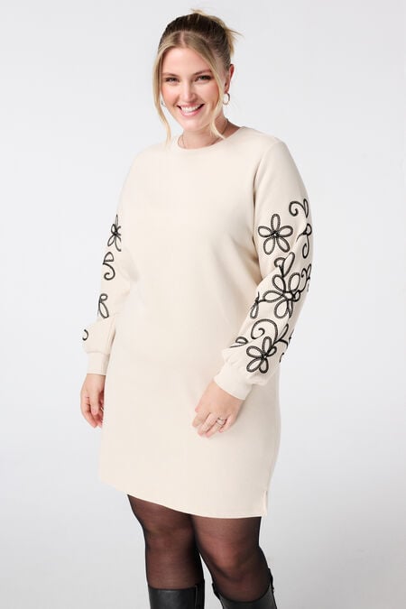 Sweaterkleid mit Stickereidetails Sweaterkleid mit Stickereidetails