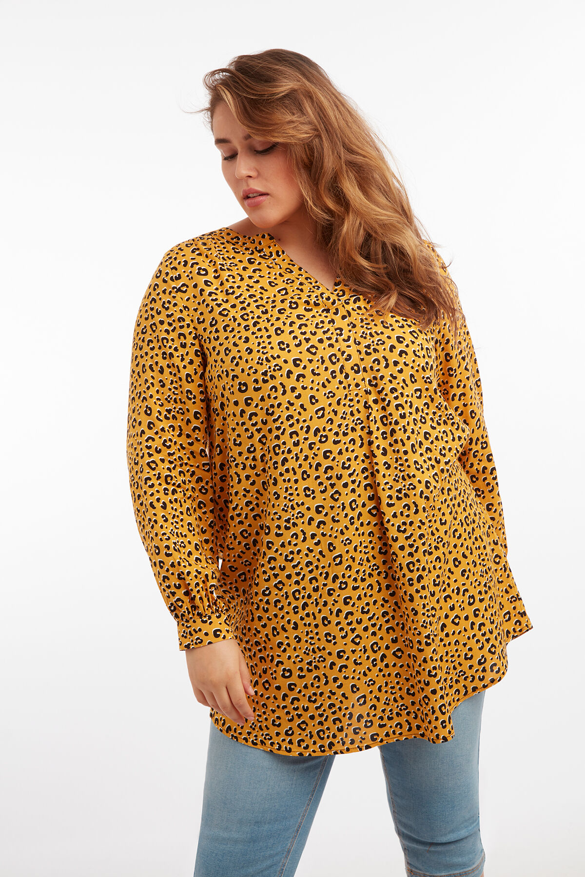 Tunika-Bluse mit Animal-Print image number 4