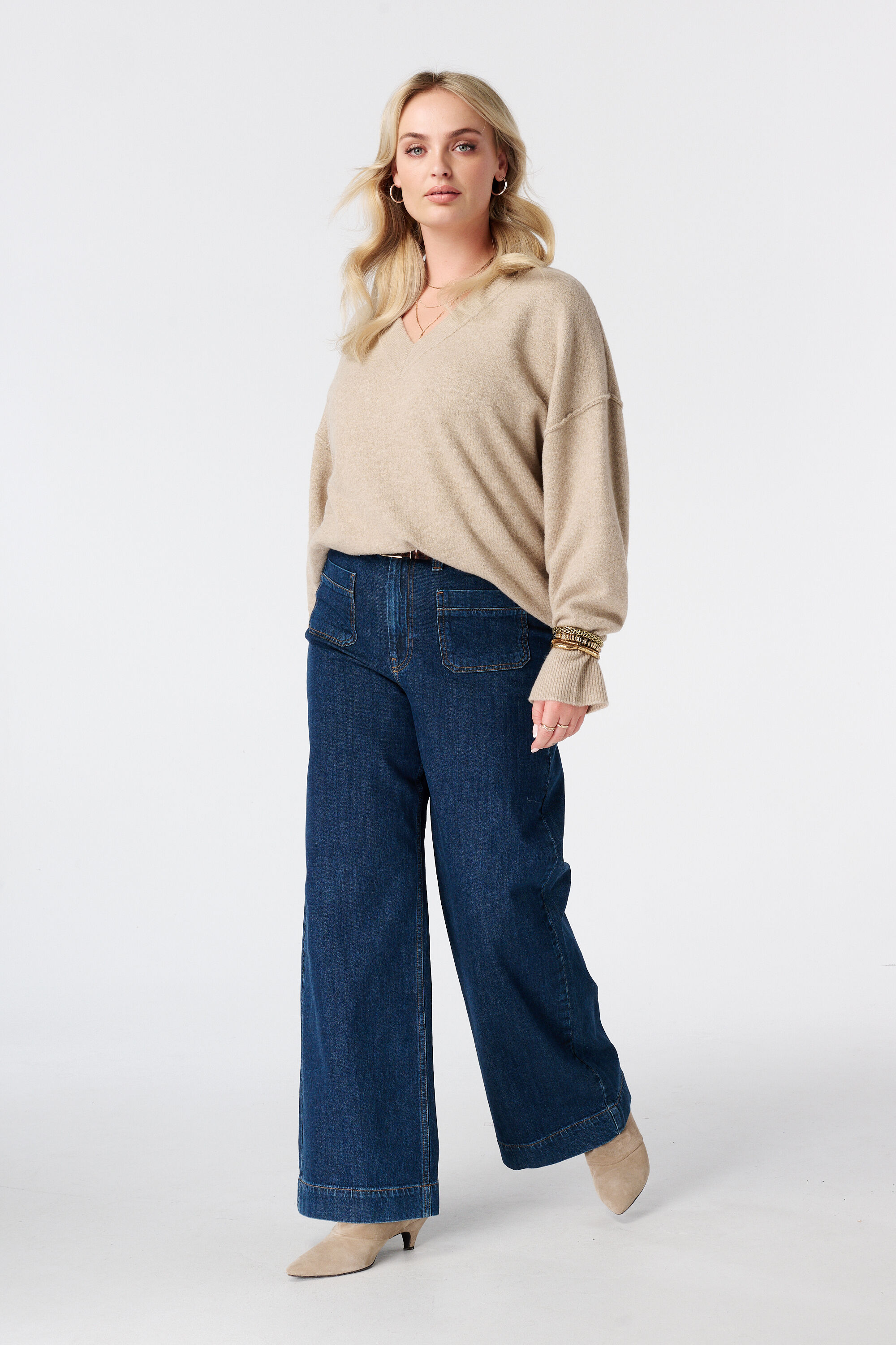 Pullover mit V Ausschnitt image number 5