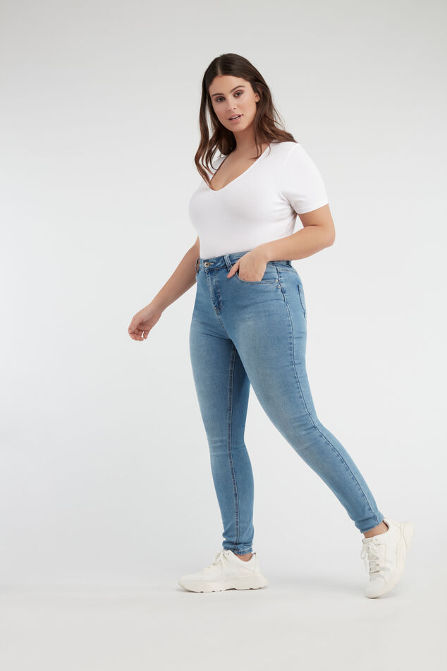 Skinny-Leg-Jeans CHERRY mit hohem Bund image number 6