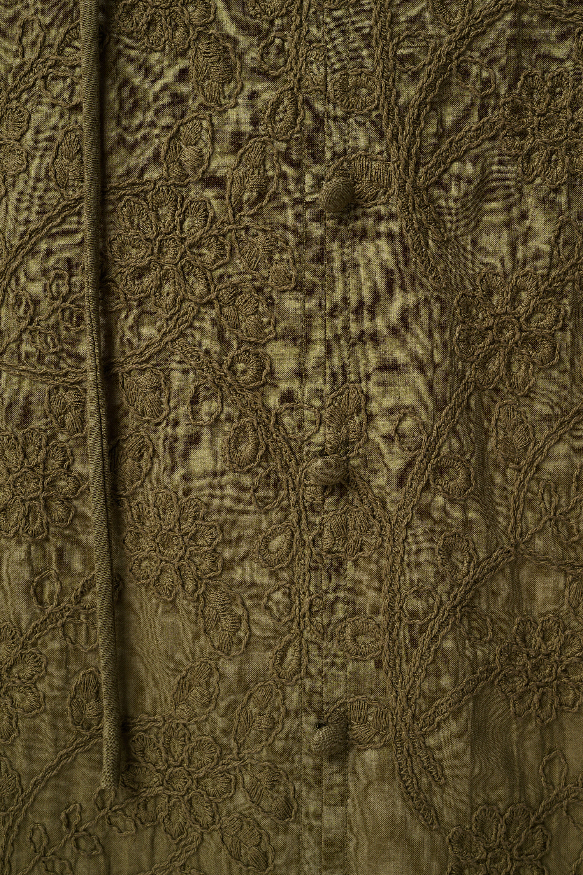 Bluse mit Stickerei  image number 6