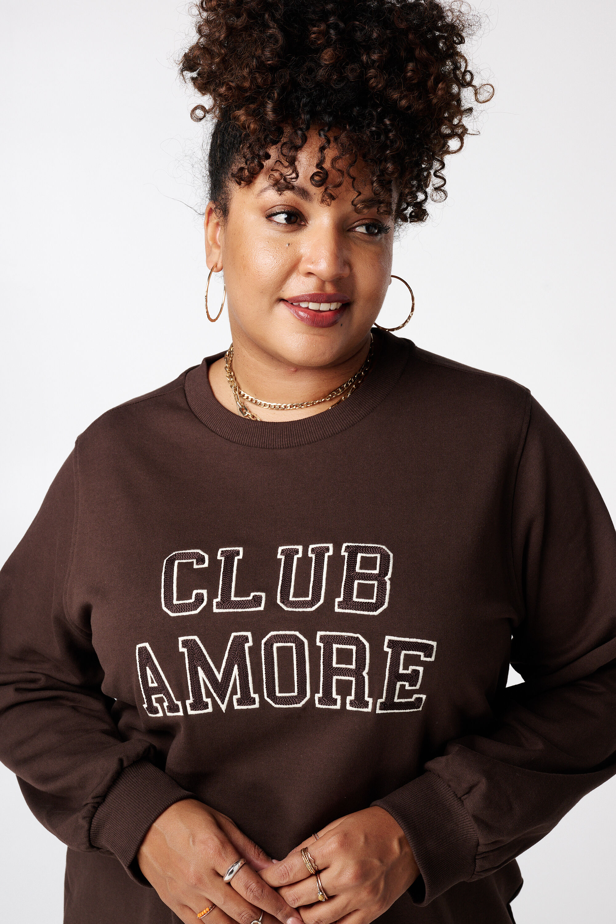 Sweaterkleid mit Schriftzug image number 4