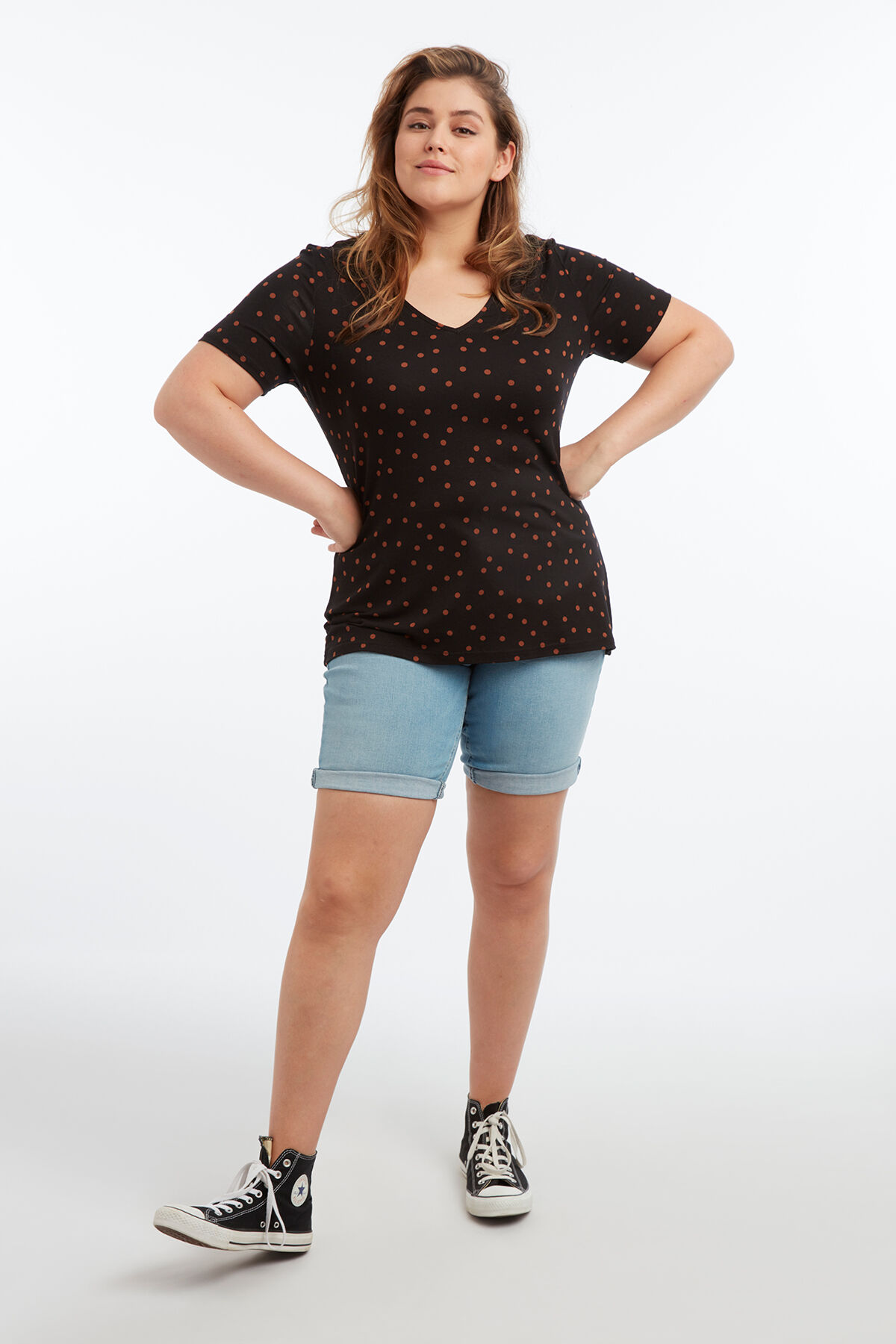 T-Shirt mit V-Ausschnitt und Print image number 3