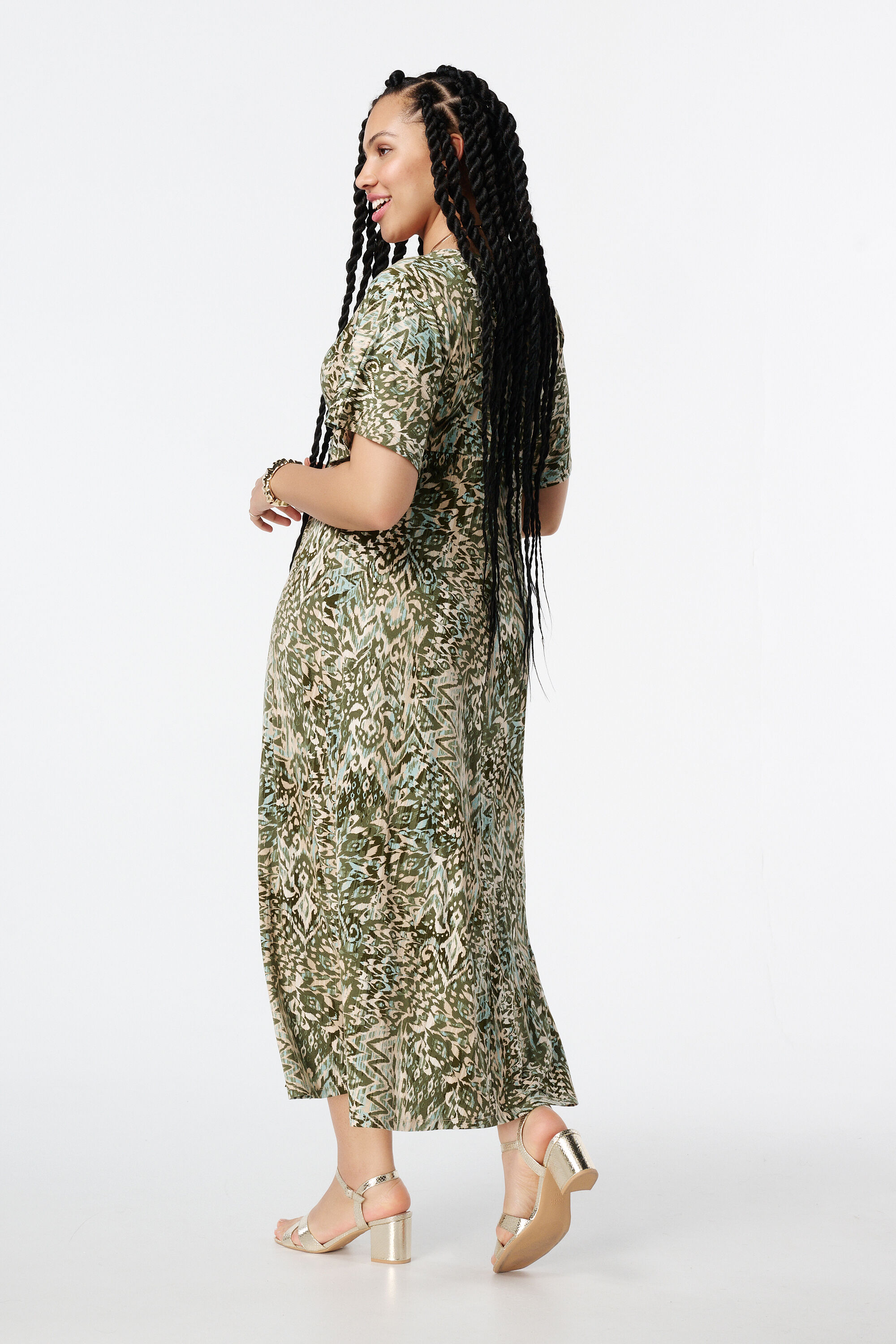 Kleid mit umgeschlagenem Element image number 3