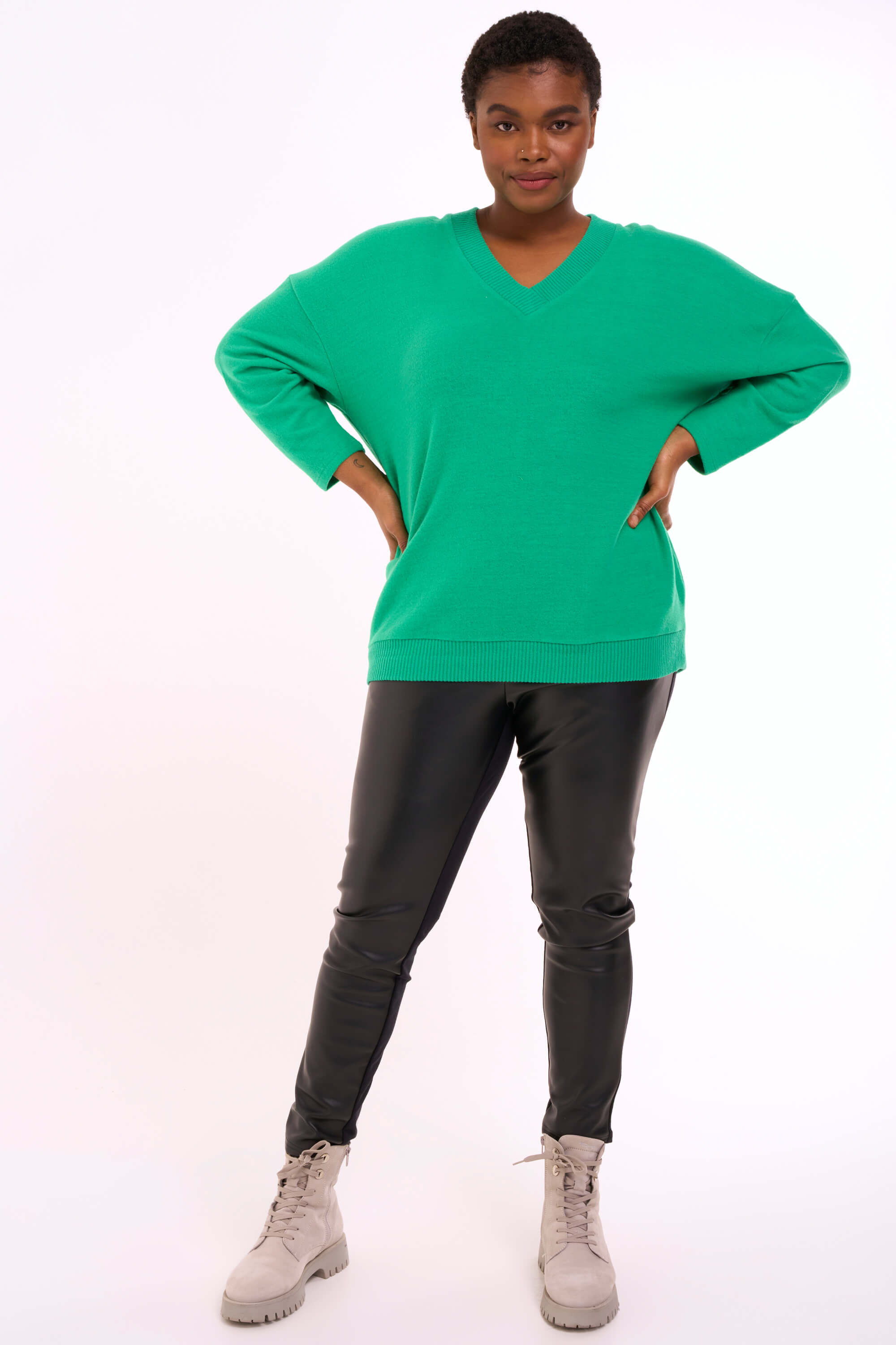 Pullover mit V-Ausschnitt  image number 5