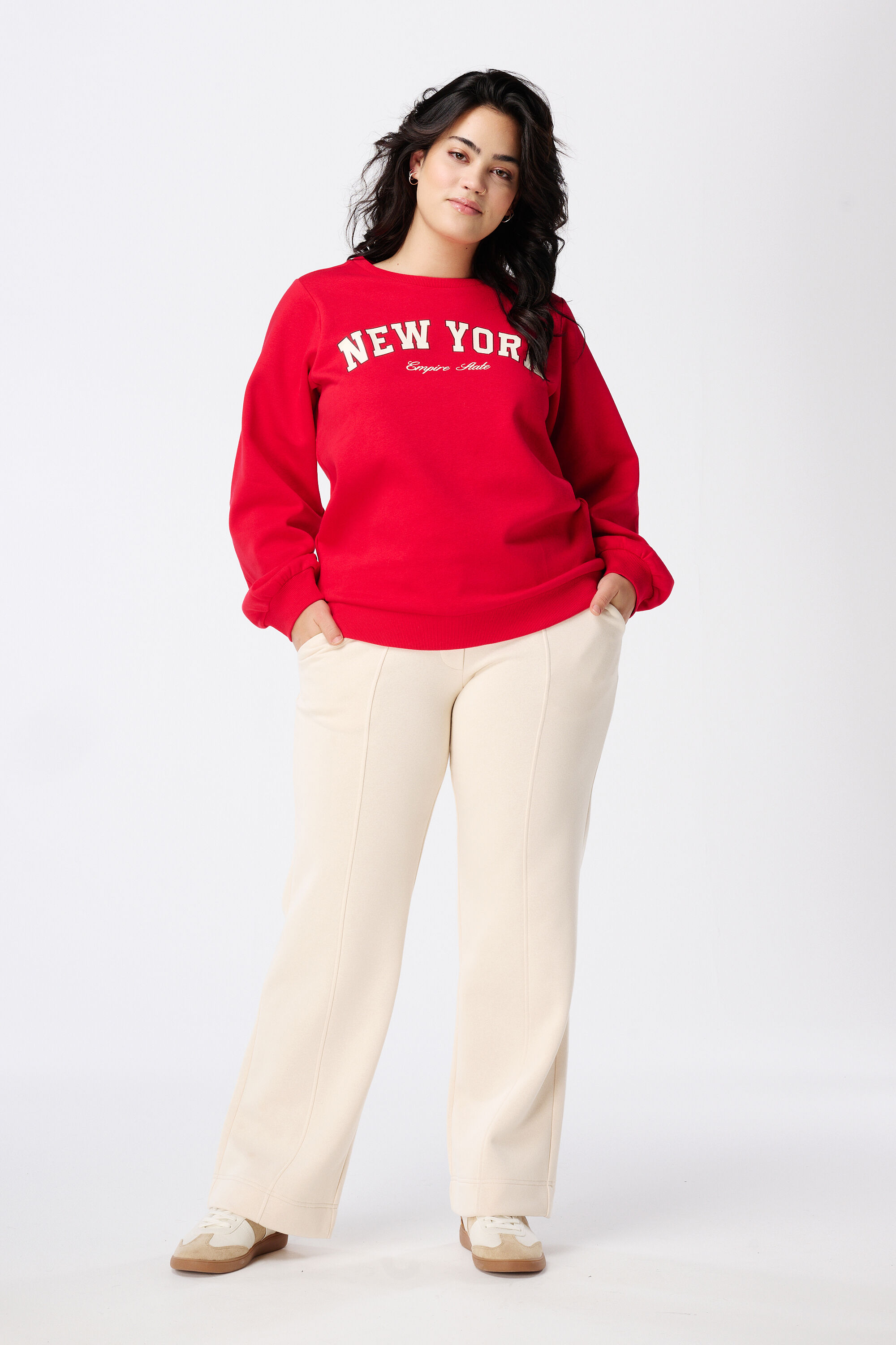 Pullover mit Text image number 5