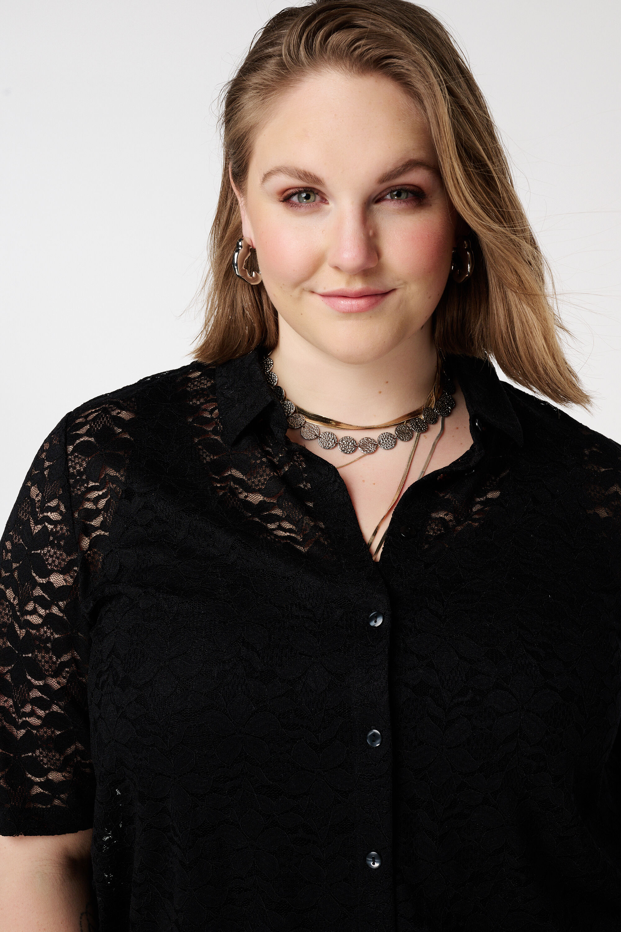 Spitzenoberteil mit kurzen &Auml;rmeln image number 4