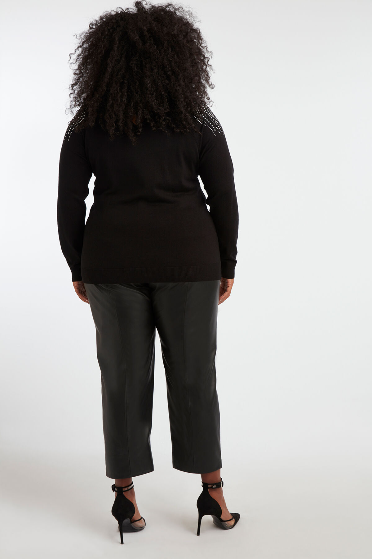 Sweatshirt mit Strass-Verzierung image number 4