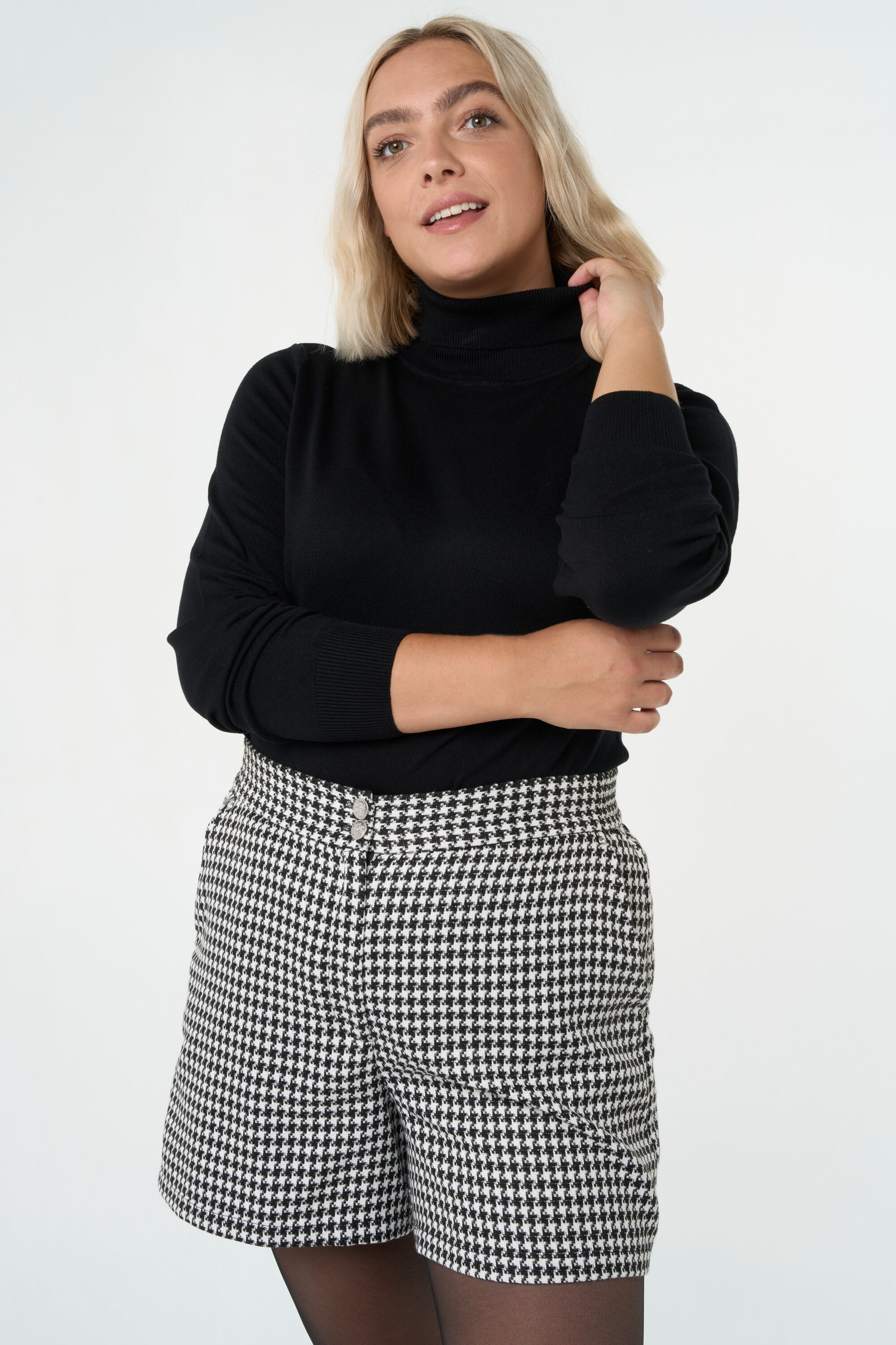 Feinstrickpullover mit Rollkragen image number 0