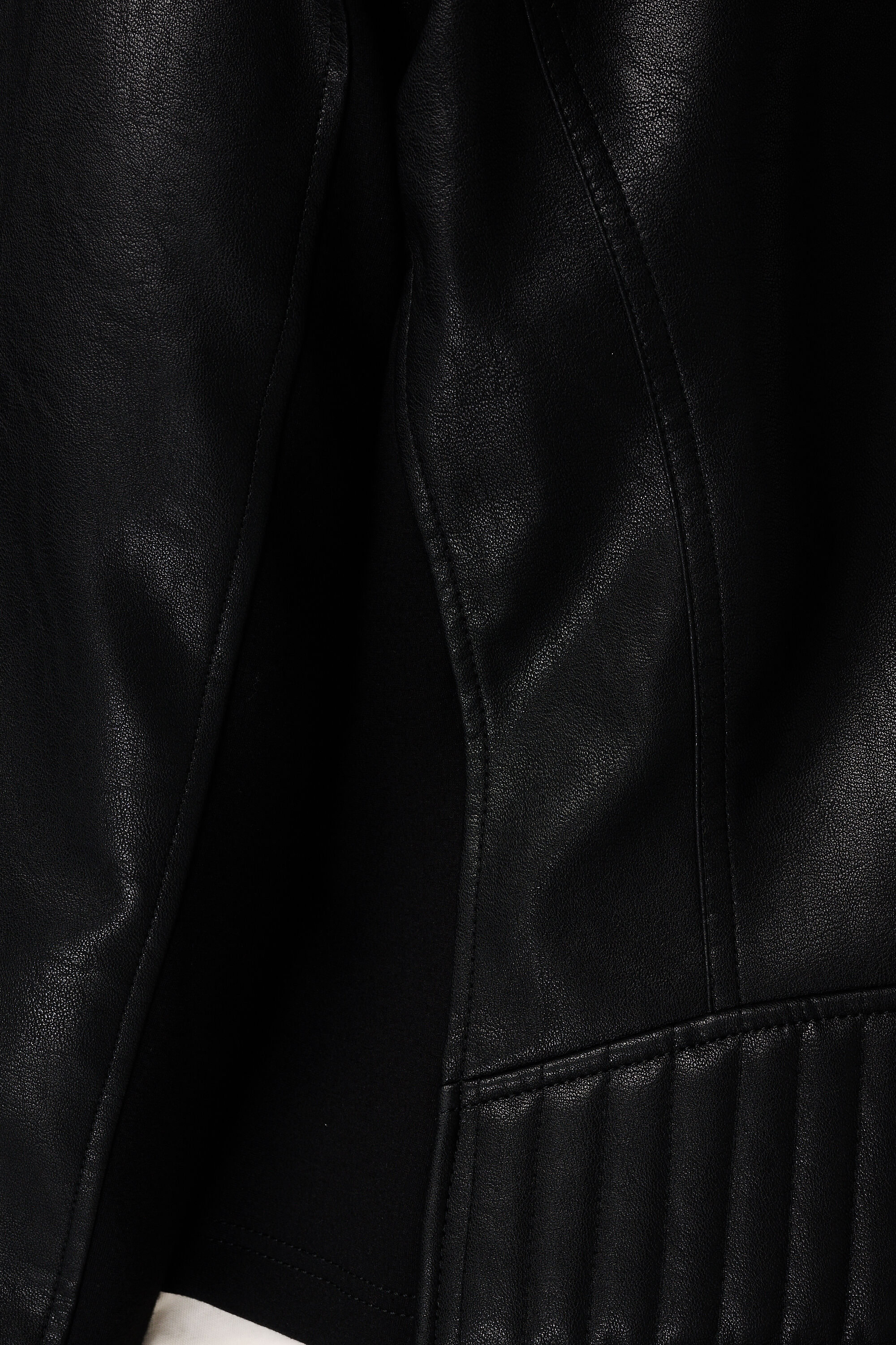 Lederlook-Jacke Jacke mit silbernen Verzierungen  image number 6