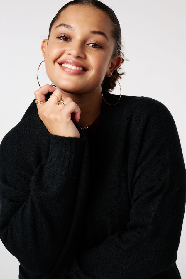 Mittellange Strickjacke mit Eingrifftaschen image number 4