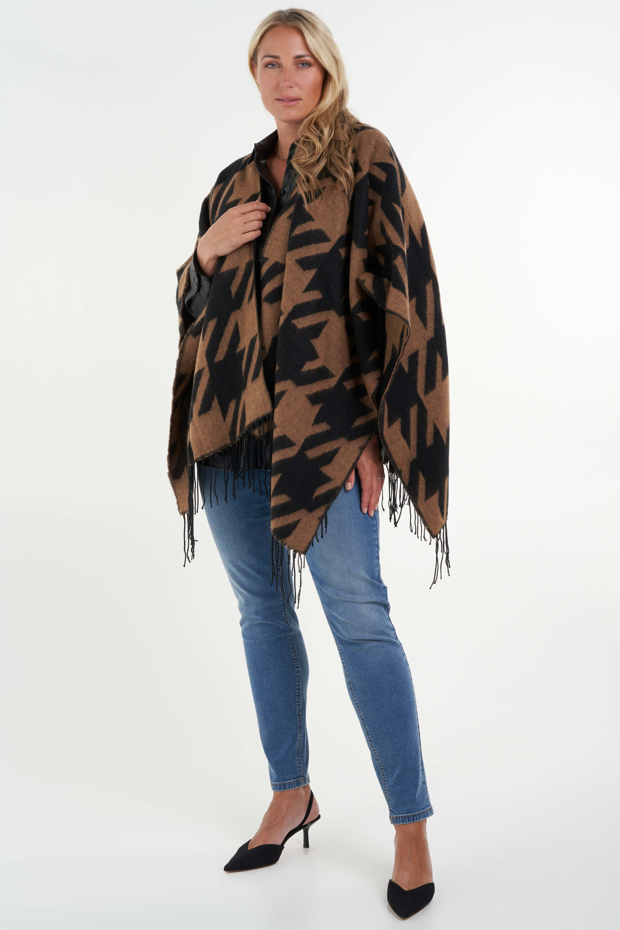 Schal mit Print  image number 4