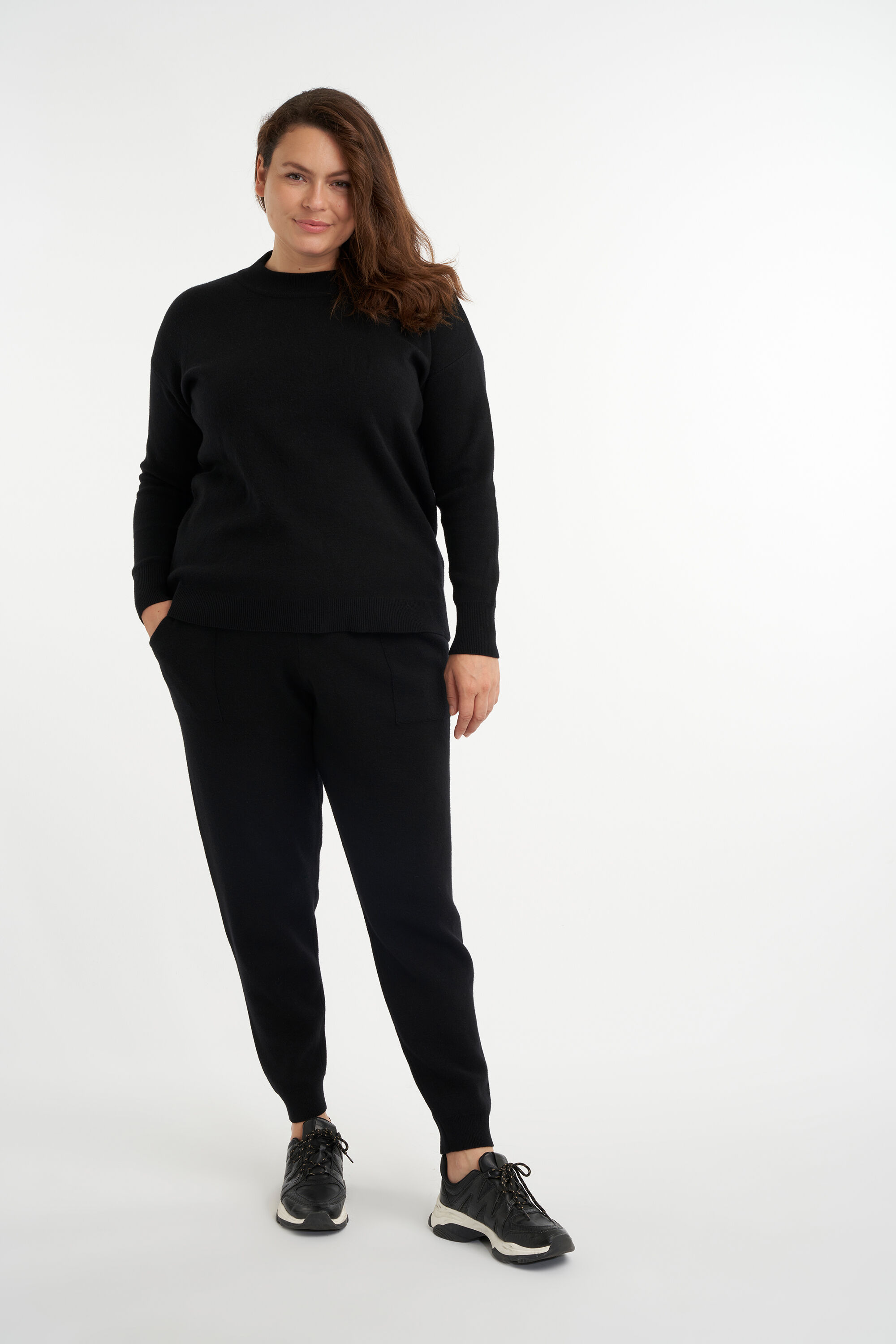 Bequeme Feinstrickhose image number 4