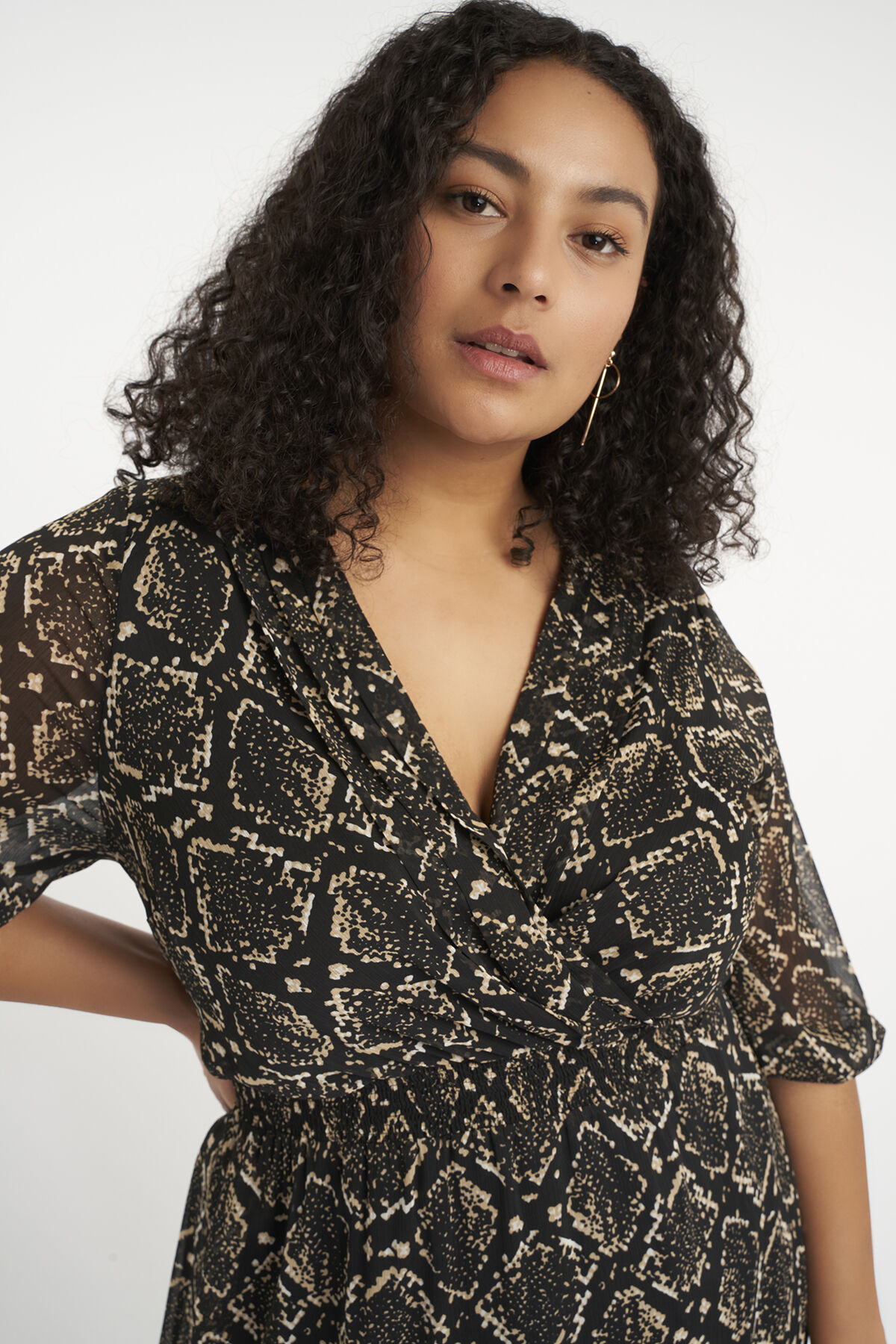 Kleid mit Print image number 4