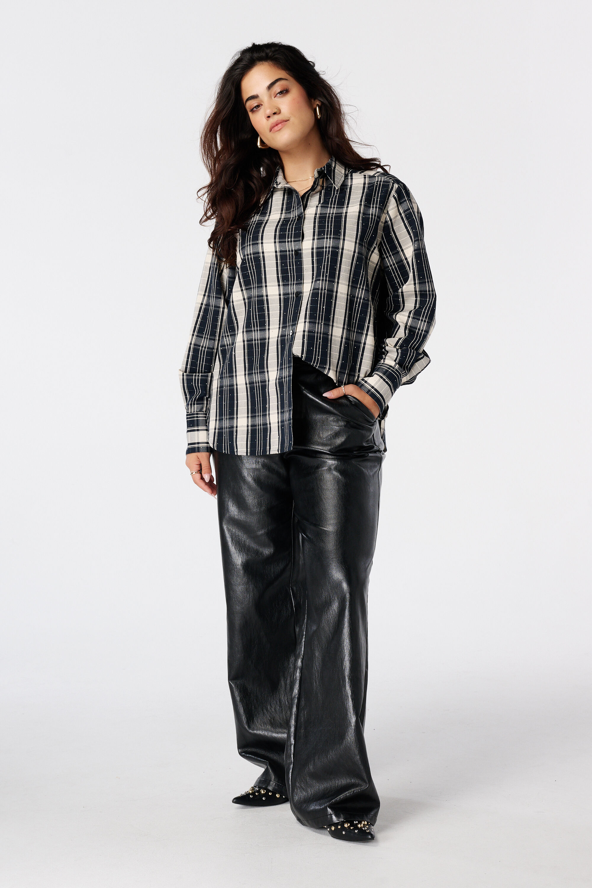 Karierte Bluse mit Strasssteinen image number 5