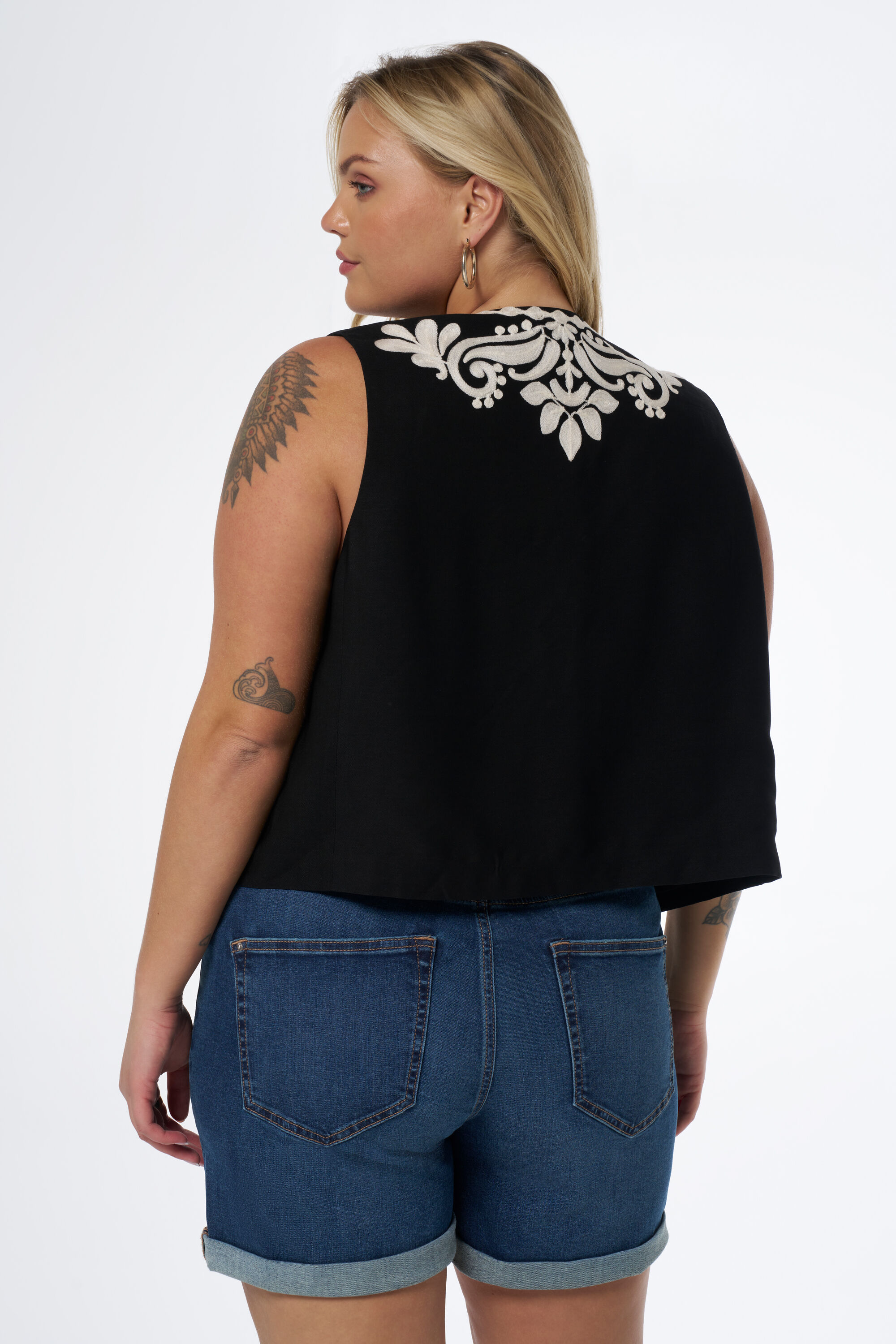 Bestickte Weste  image number 3