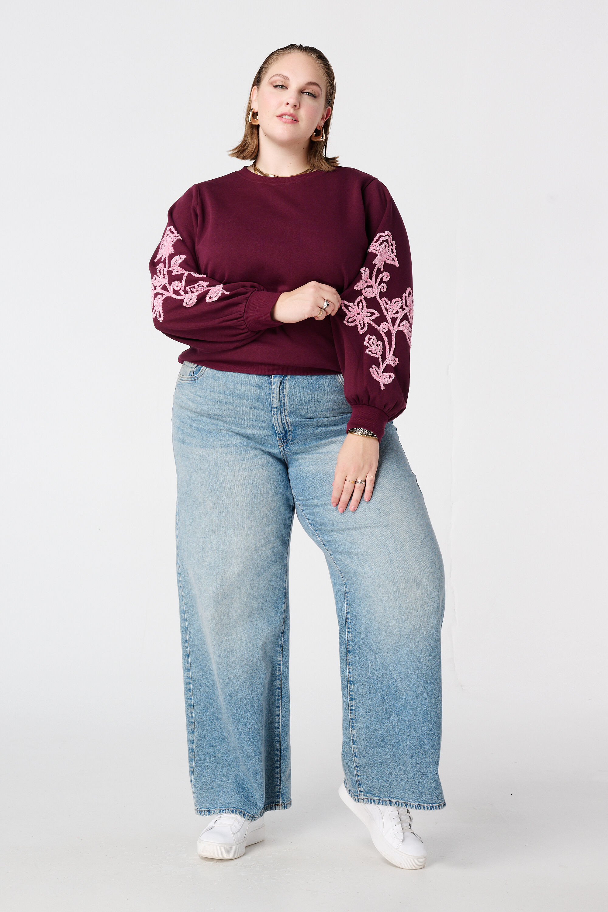 Pullover mit zarter Stickerei auf den &Auml;rmeln image number 5