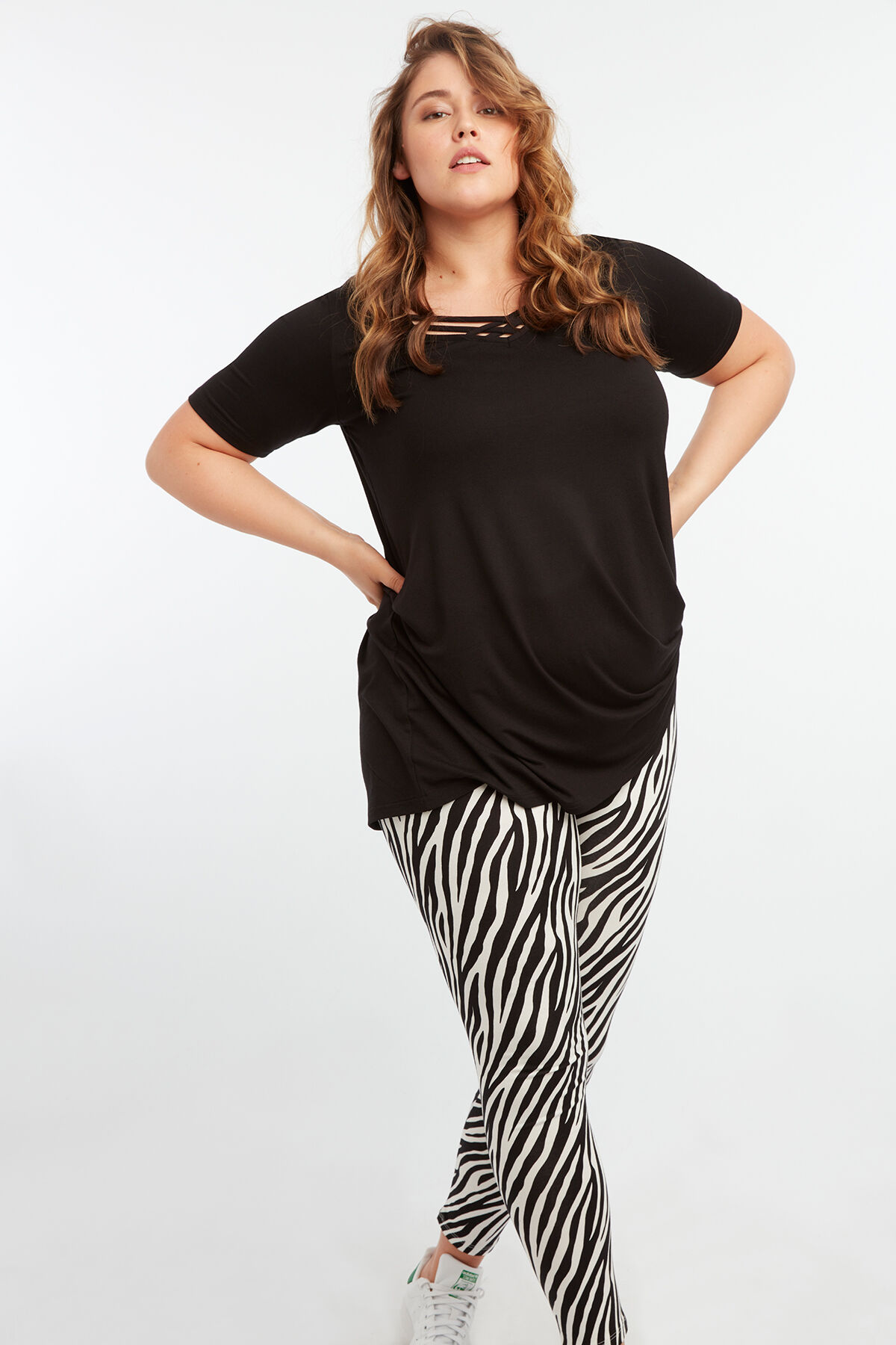 Tunika mit &uuml;berkreuzten Tr&auml;gern image number 4