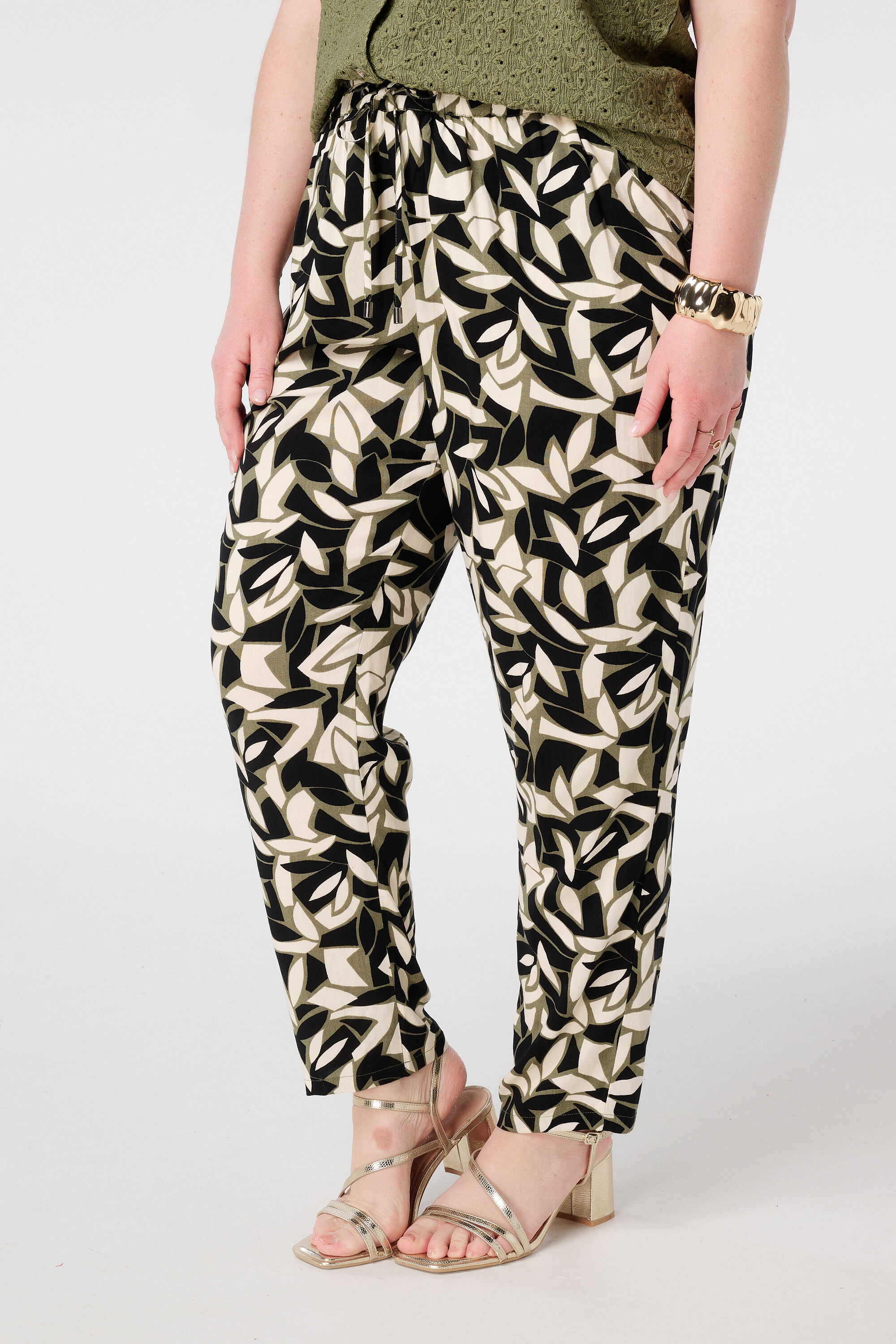 Bequeme Hose mit Tunnelzug image number 5