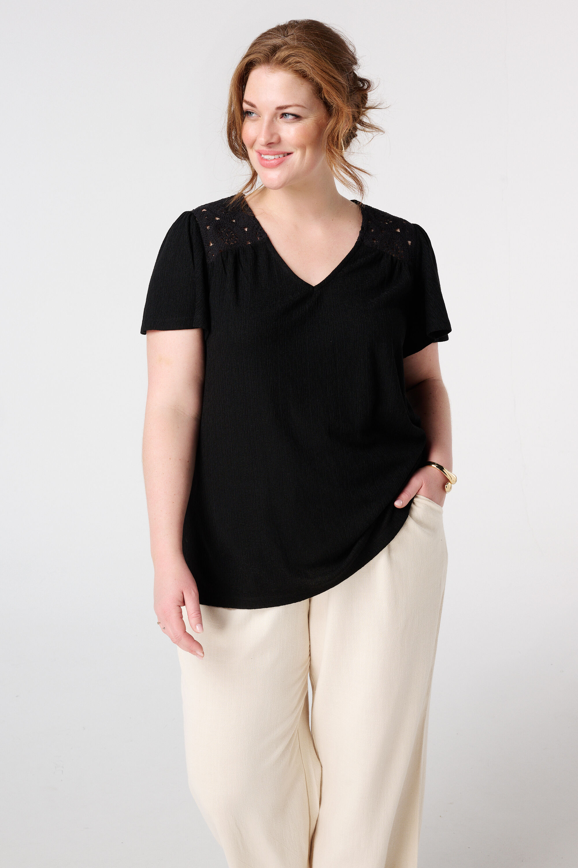 T-Shirt mit H&auml;keldetail  image number 4