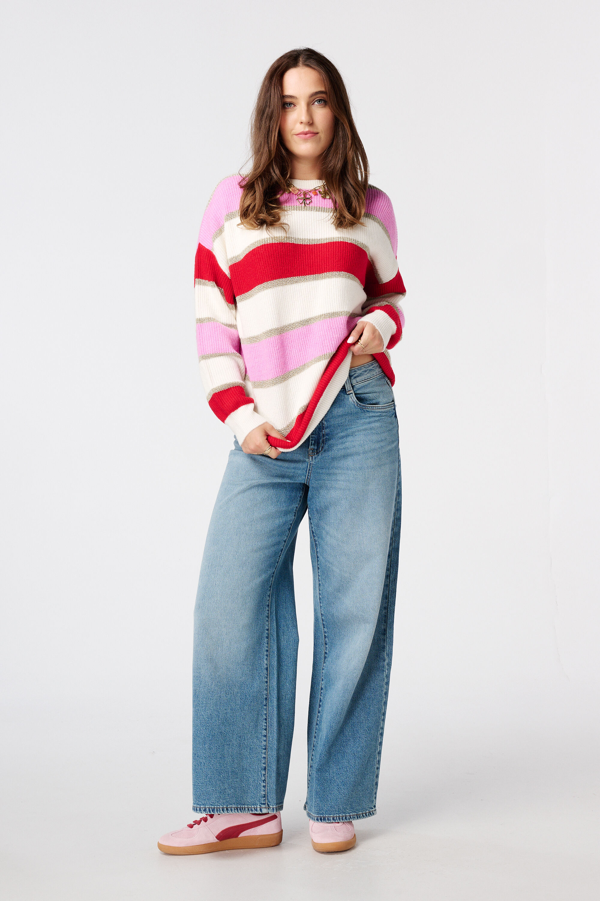 Gestreifter Pullover mit Lurex image number 5