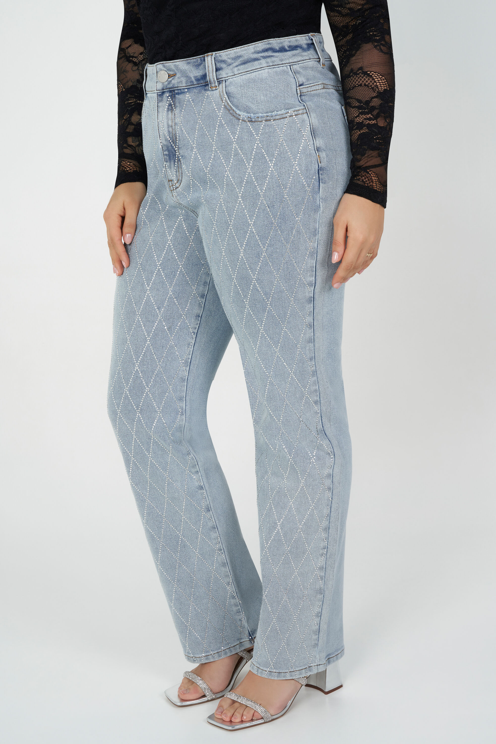 Jeans mit kleinen Diamanten image number 5