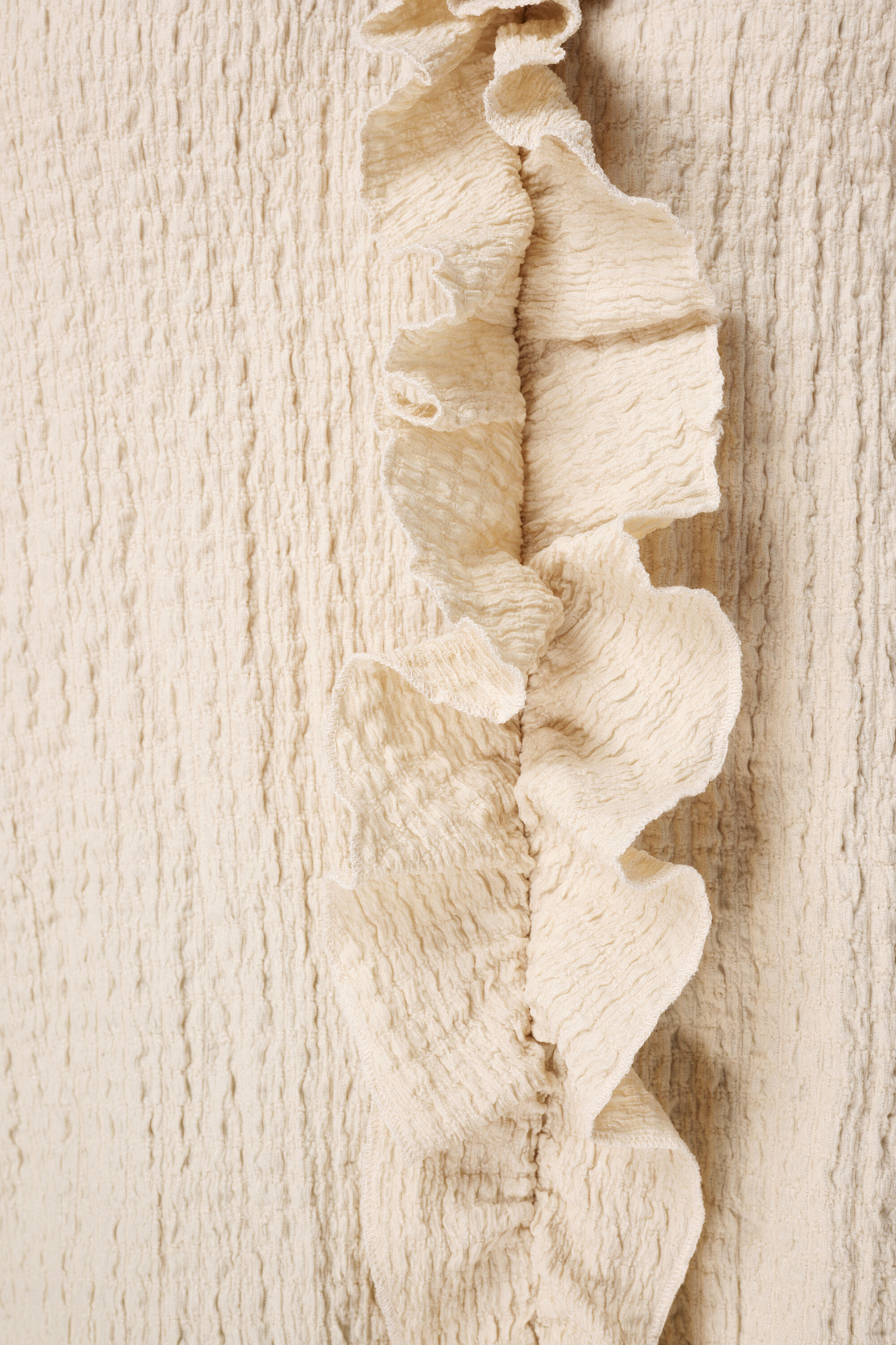 Top mit R&uuml;schendetails  image number 6