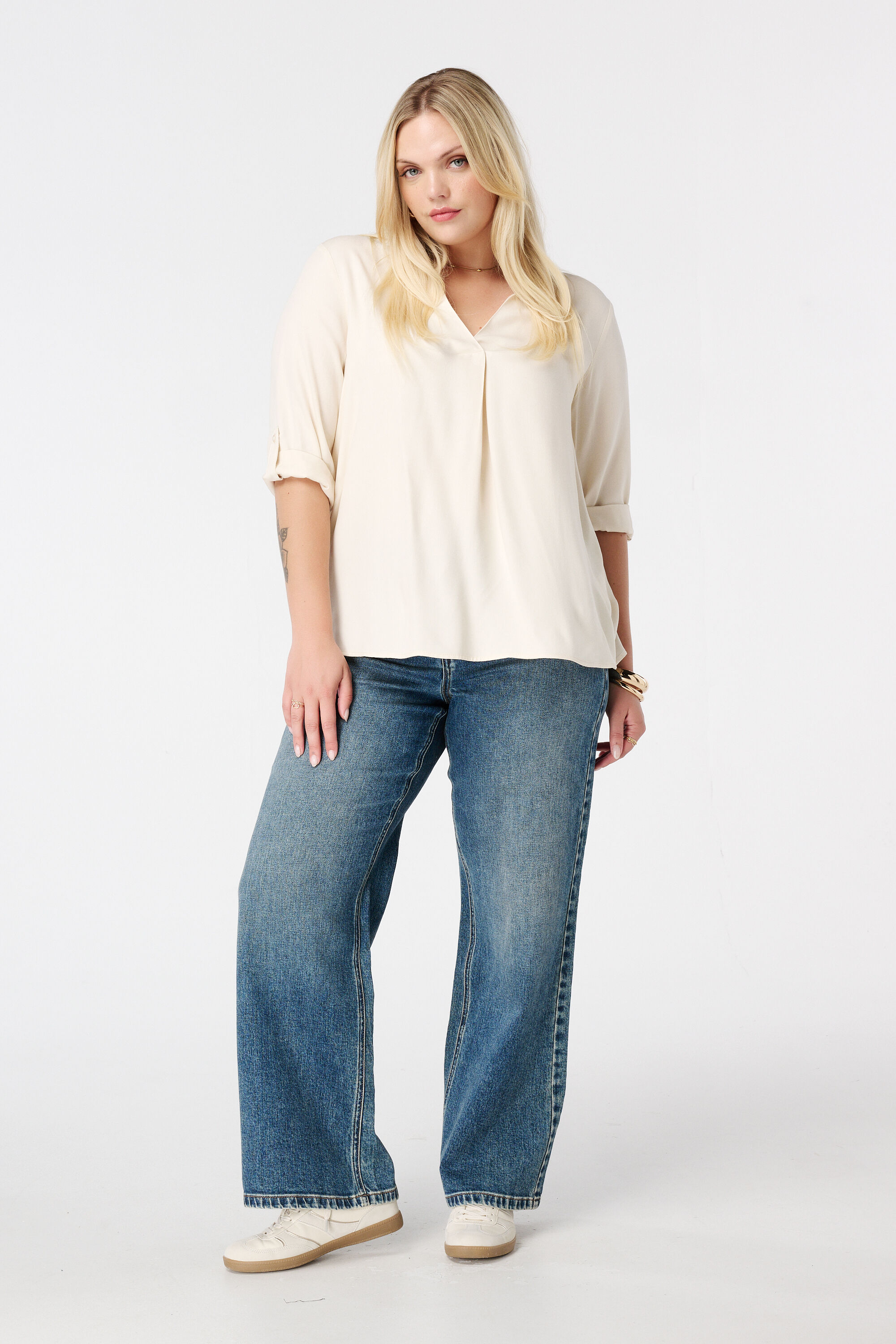 Bluse mit gekrempelten &Auml;rmeln image number 5