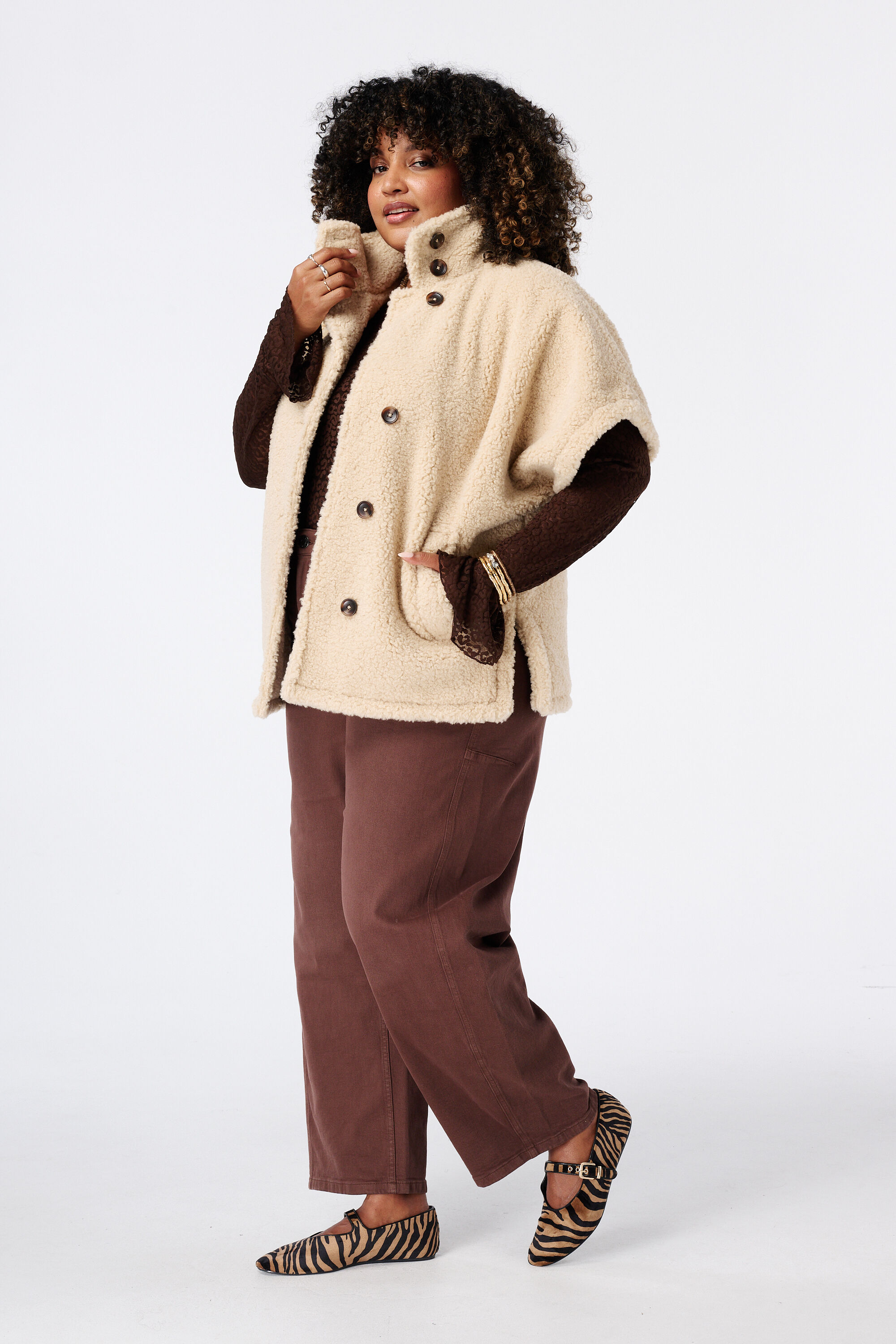 Teddyjacke mit kurzen &Auml;rmeln image number 5