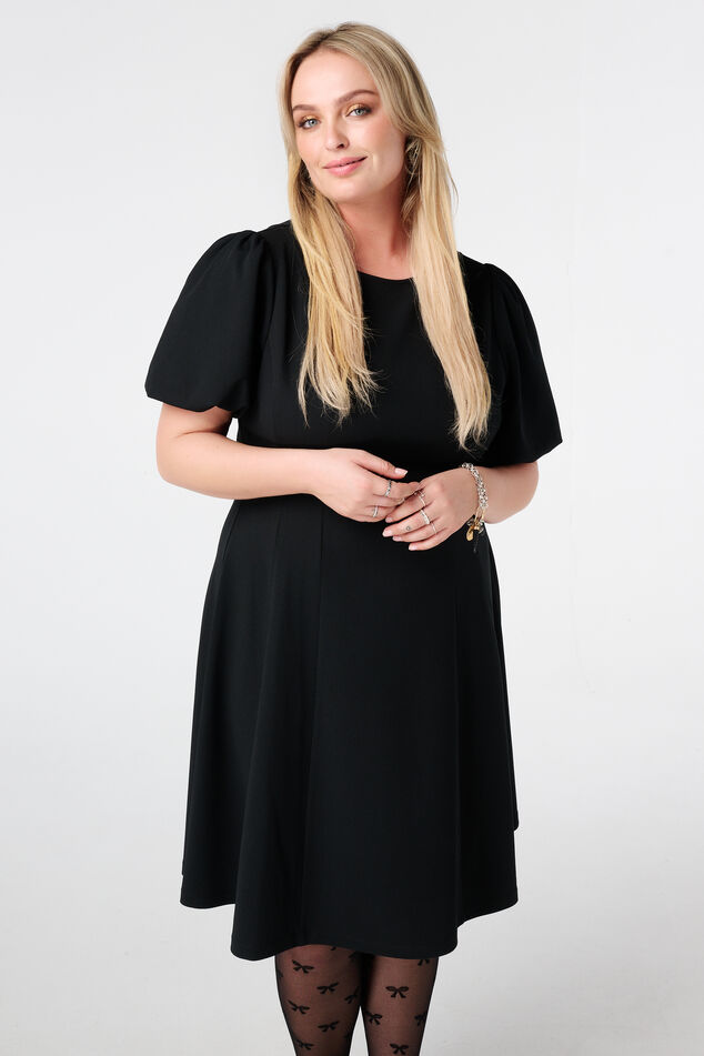 Kleid mit Teilungsnähten image number 5