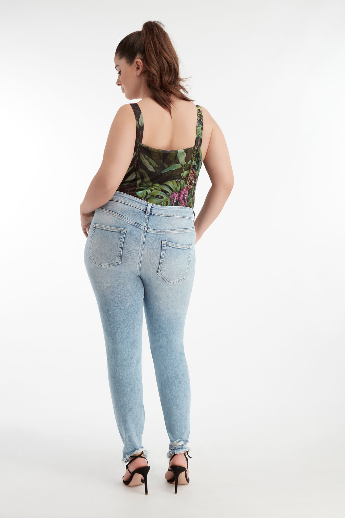 Stonewashed-Jeans image number 5