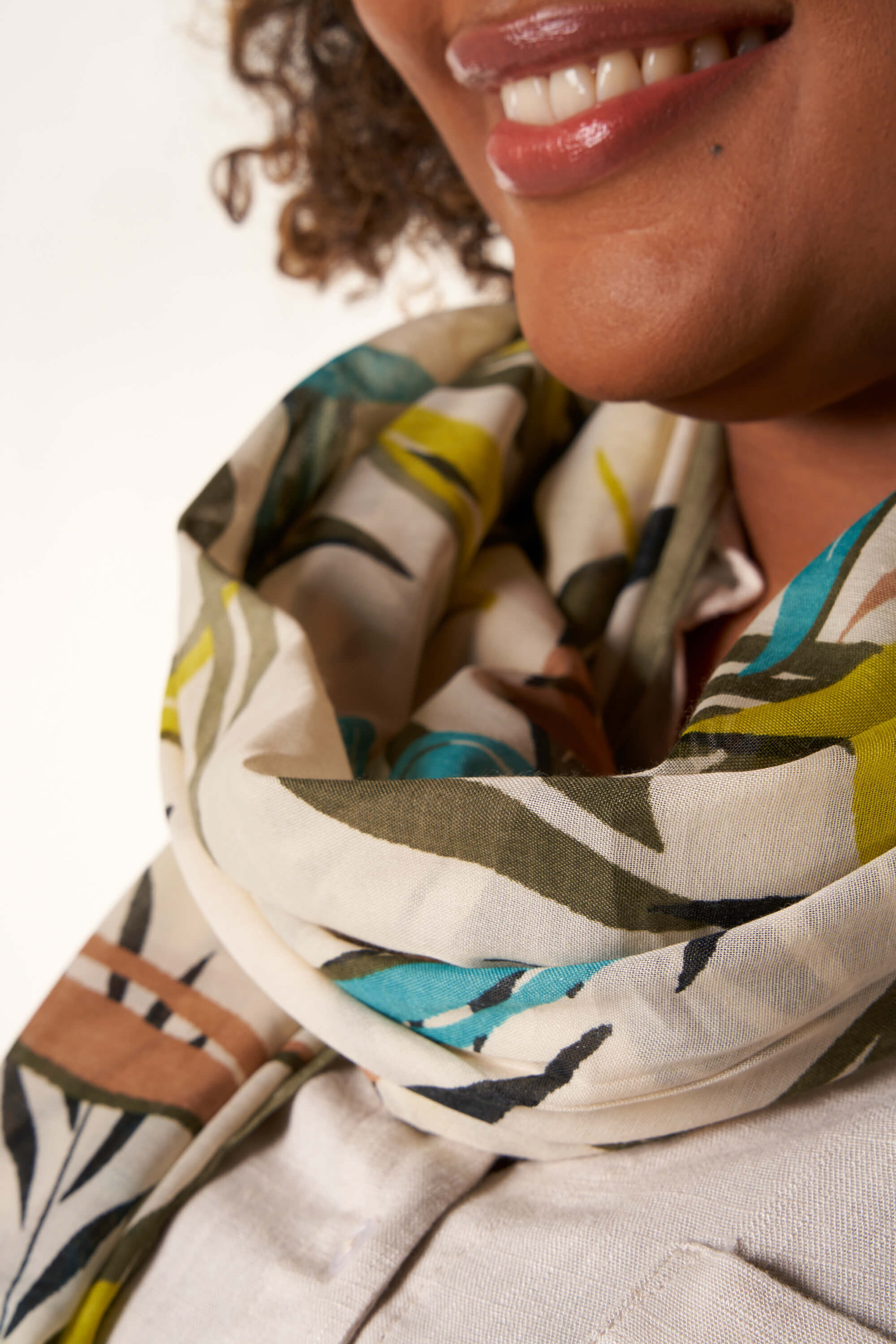 Schal mit Print  image number 1