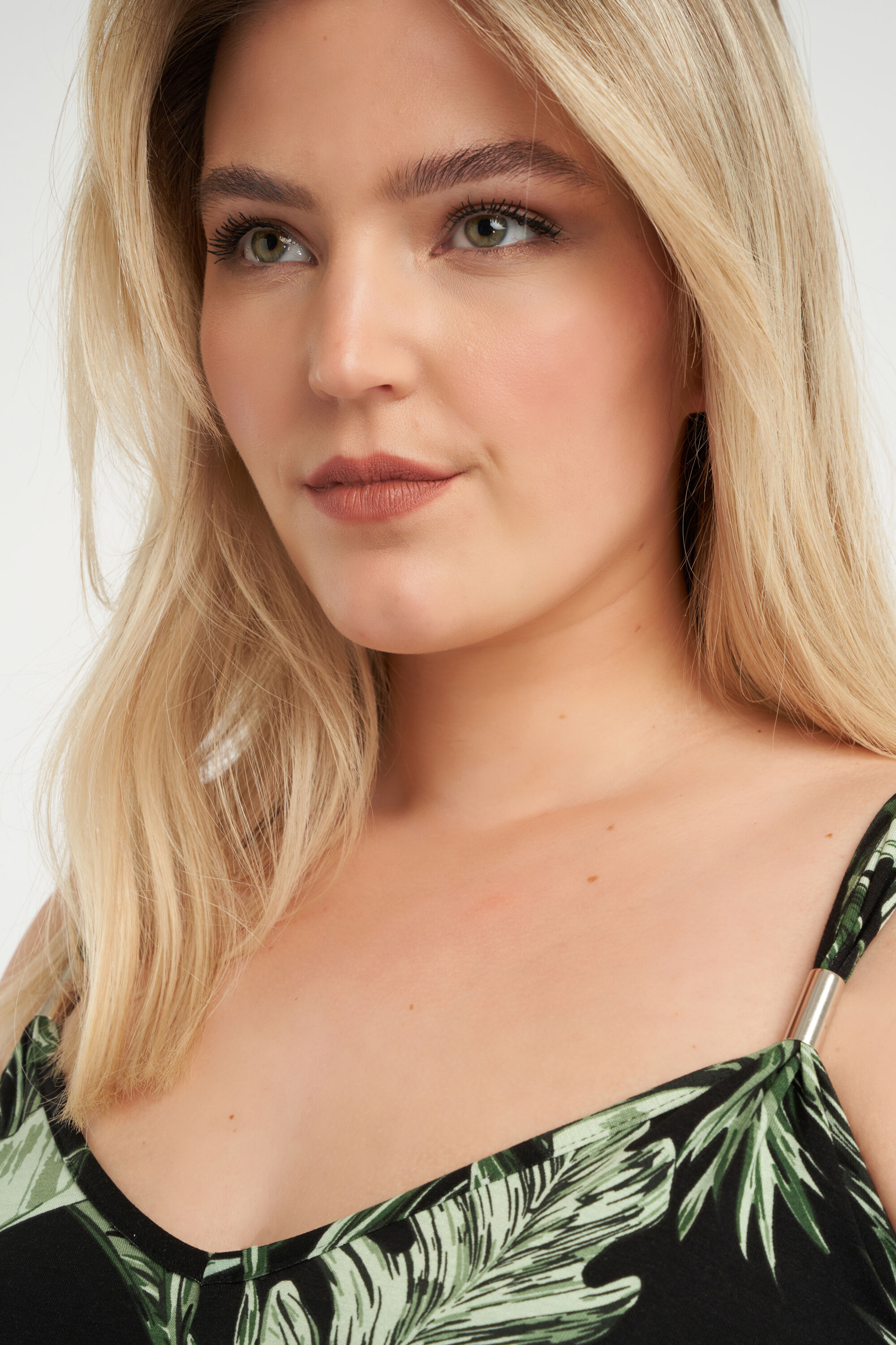 Kleid mit Blatt-Print image number 4