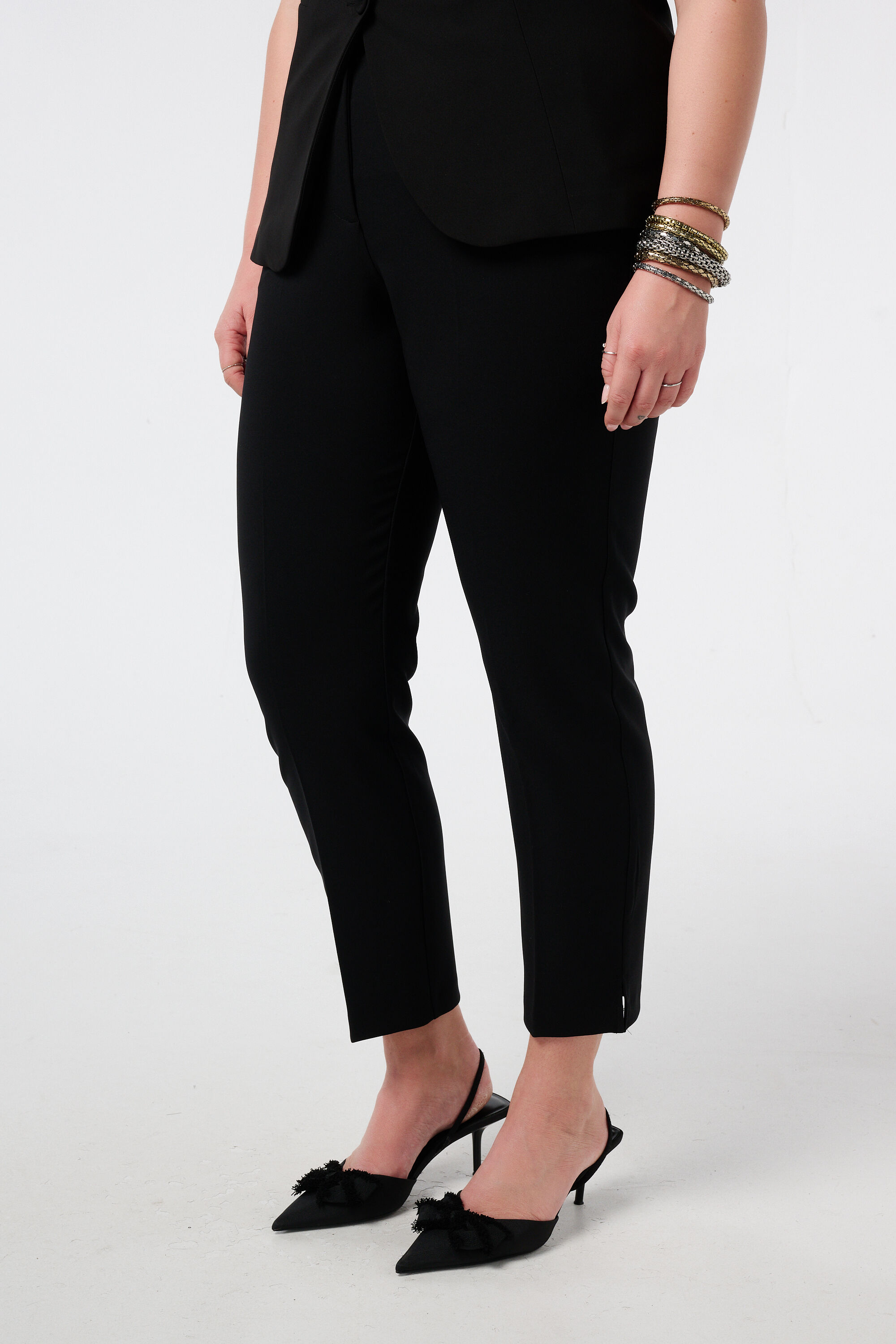 Straight-Leg Hose image number 5