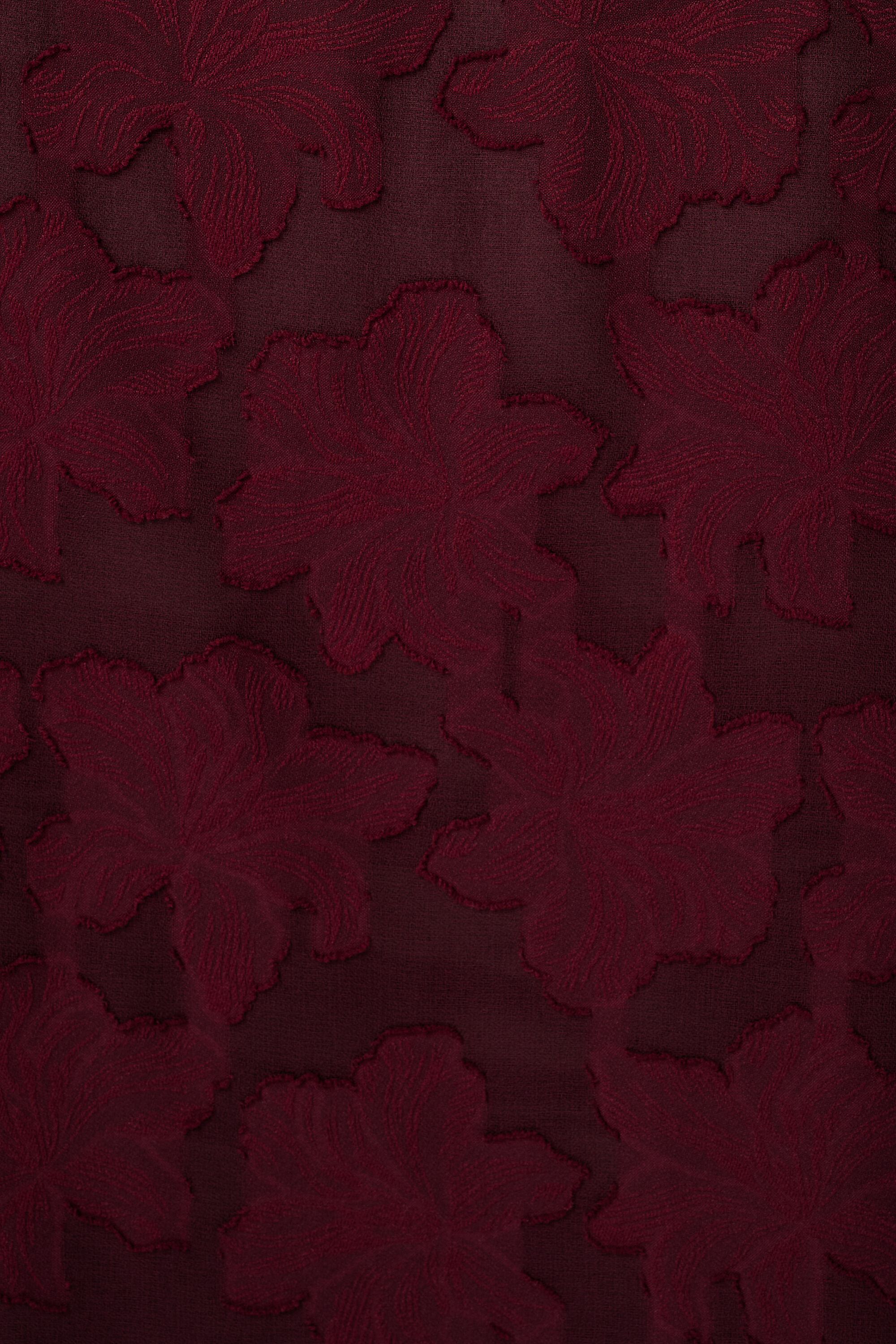Transparente Bluse mit Blumenstruktur image number 6