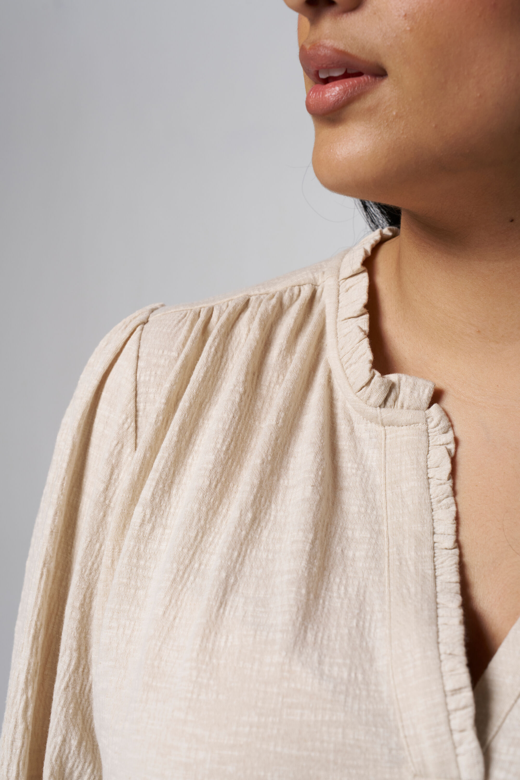 Top mit V-Ausschnitt image number 4