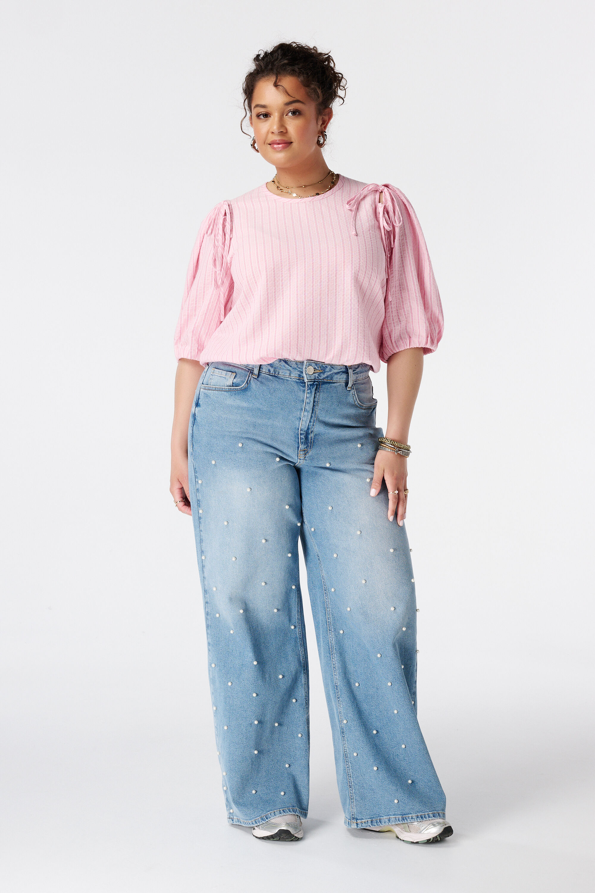 Bluse mit Schleifen image number 5