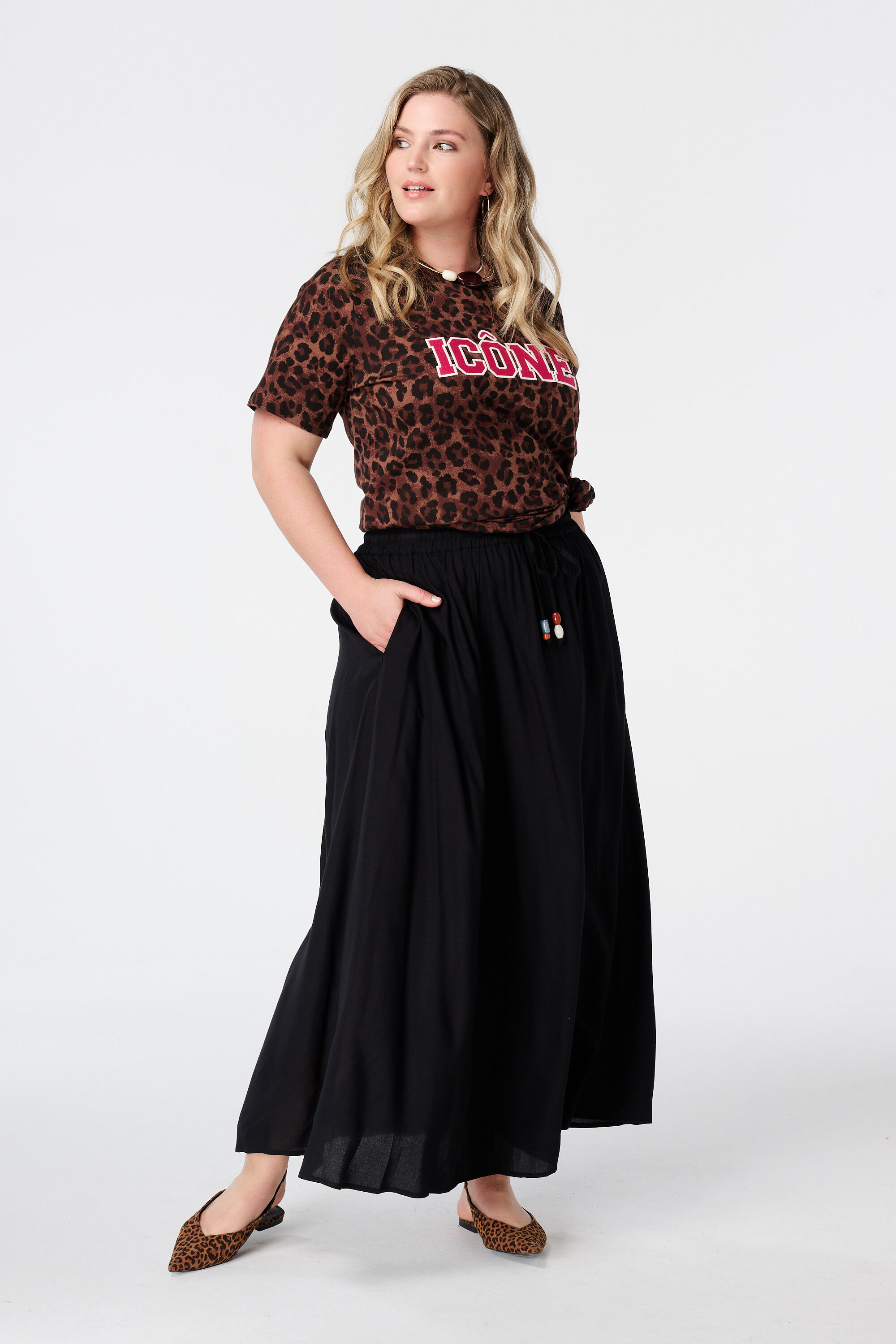 T-Shirt mit Tierprint image number 5