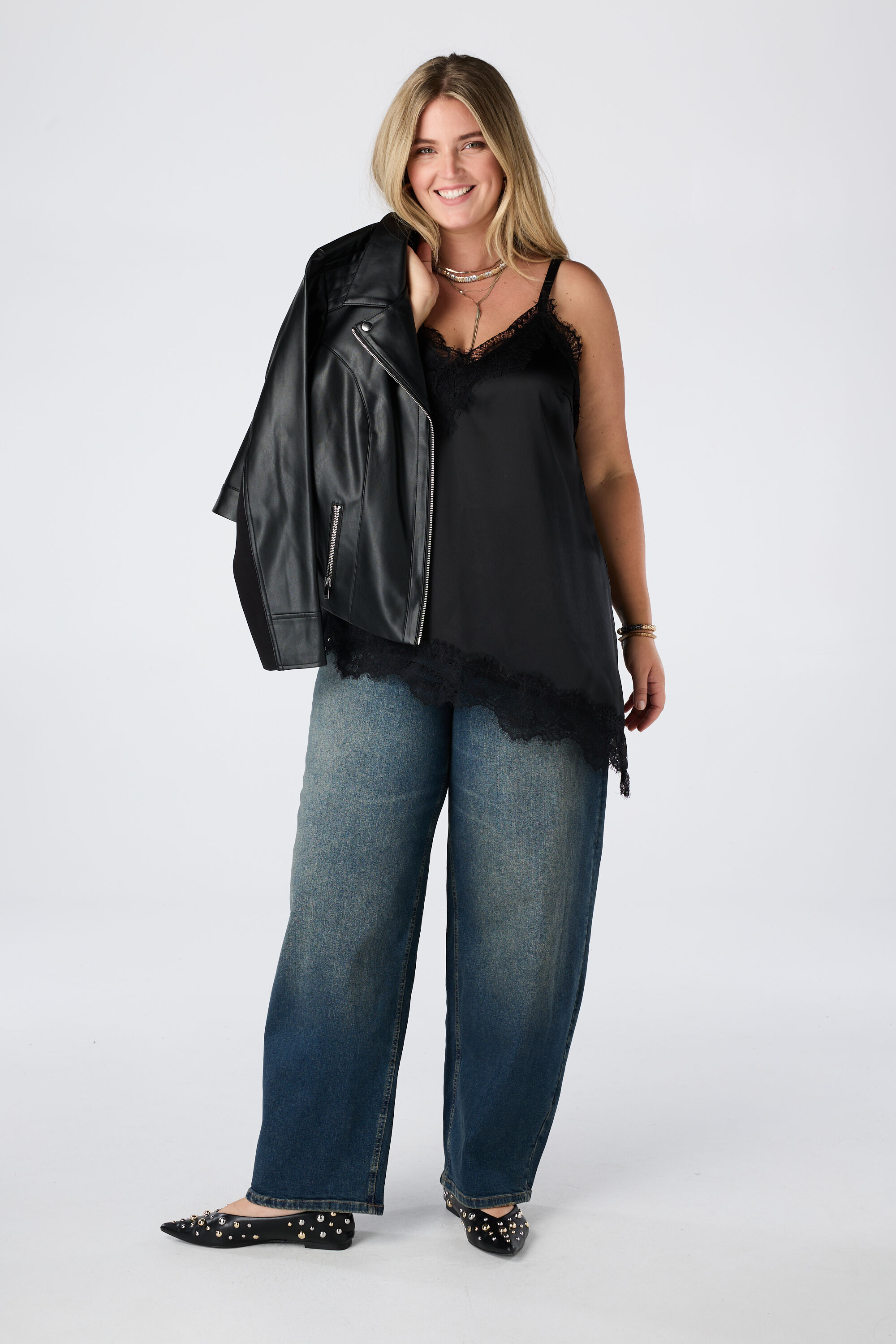 Asymmetrische Bluse mit Spitze image number 3