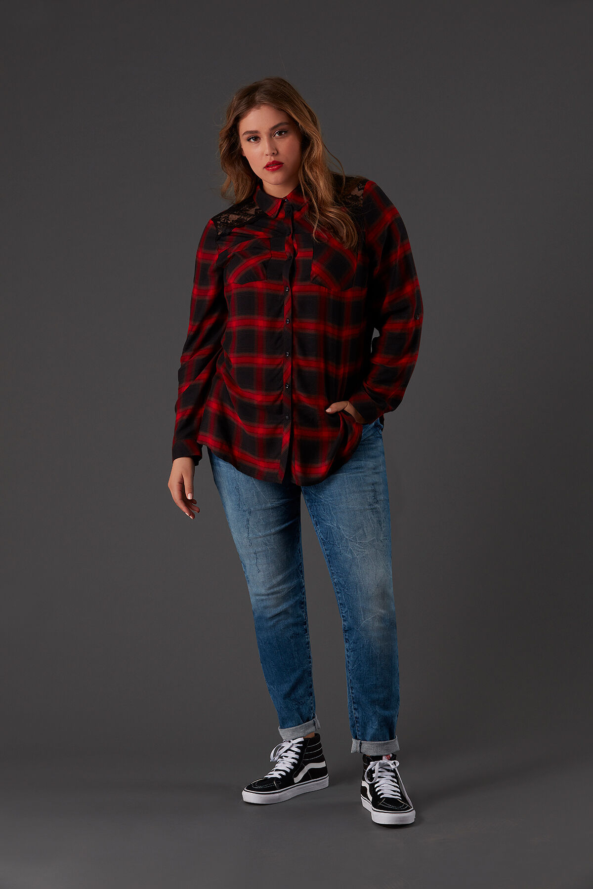 Plaid-Bluse mit Spitze     image number 3