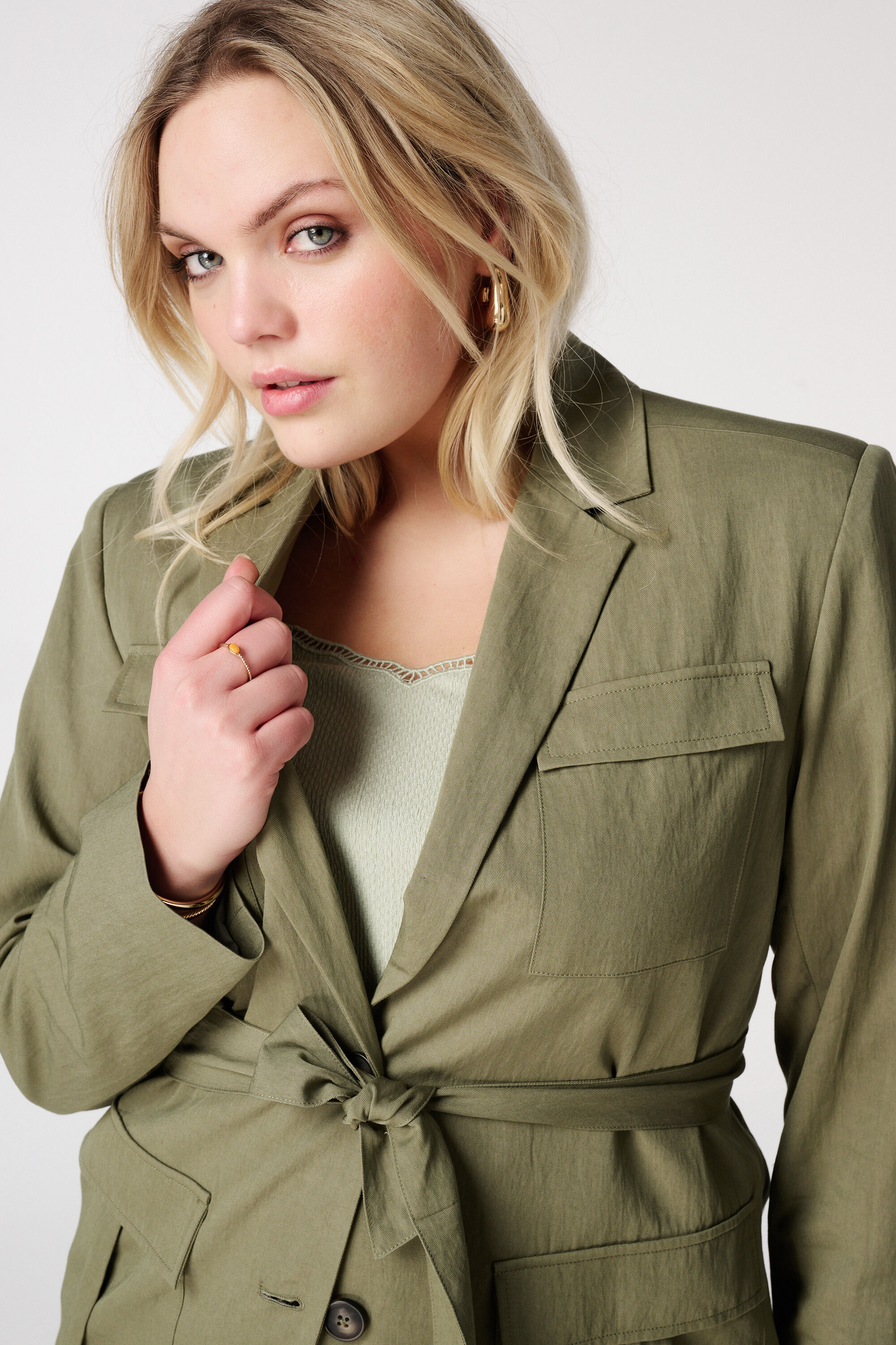 Blazer mit Taschen und G&uuml;rtel image number 4